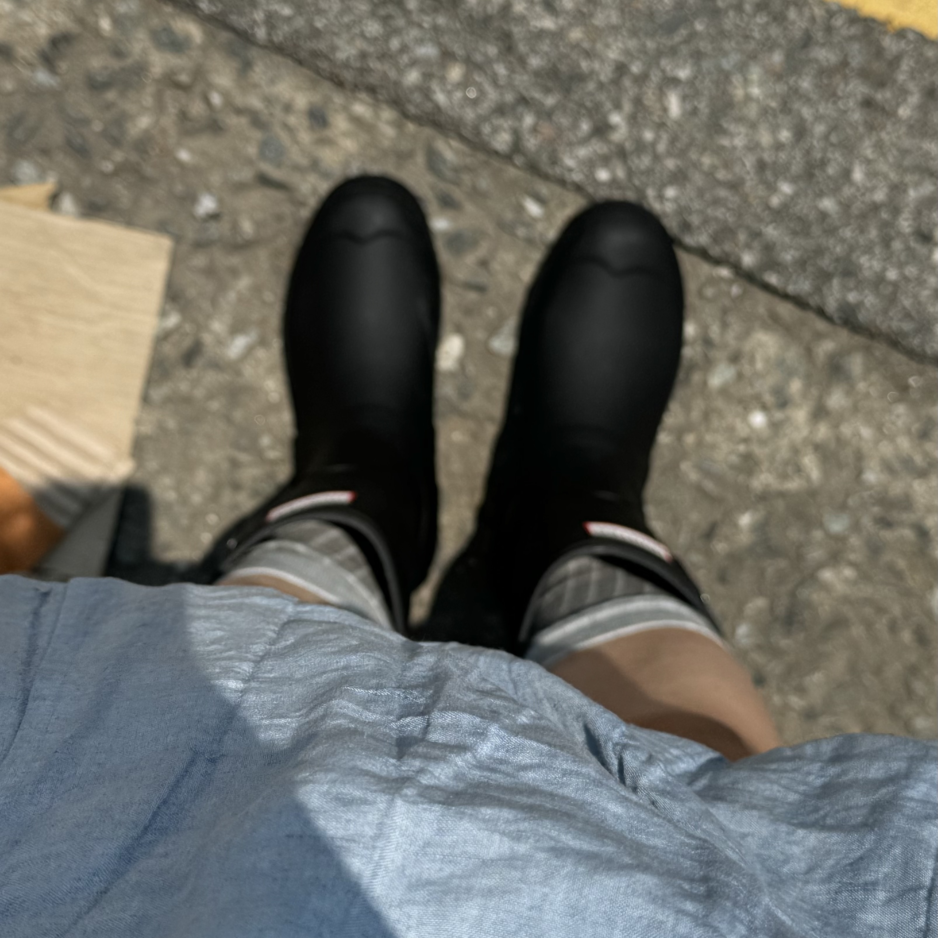(W) Hunter Original Short Rain Boots Black, Arc'teryx Heliad 15 Backpack Black 착용 스타일 - 2