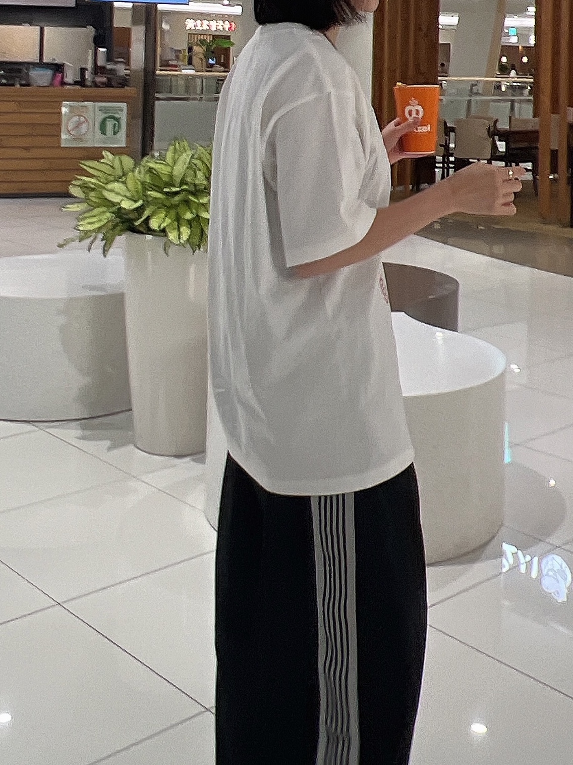 Needles x LHP H.D. Track Pants Poly Smooth Black White 착용 스타일 - 1
