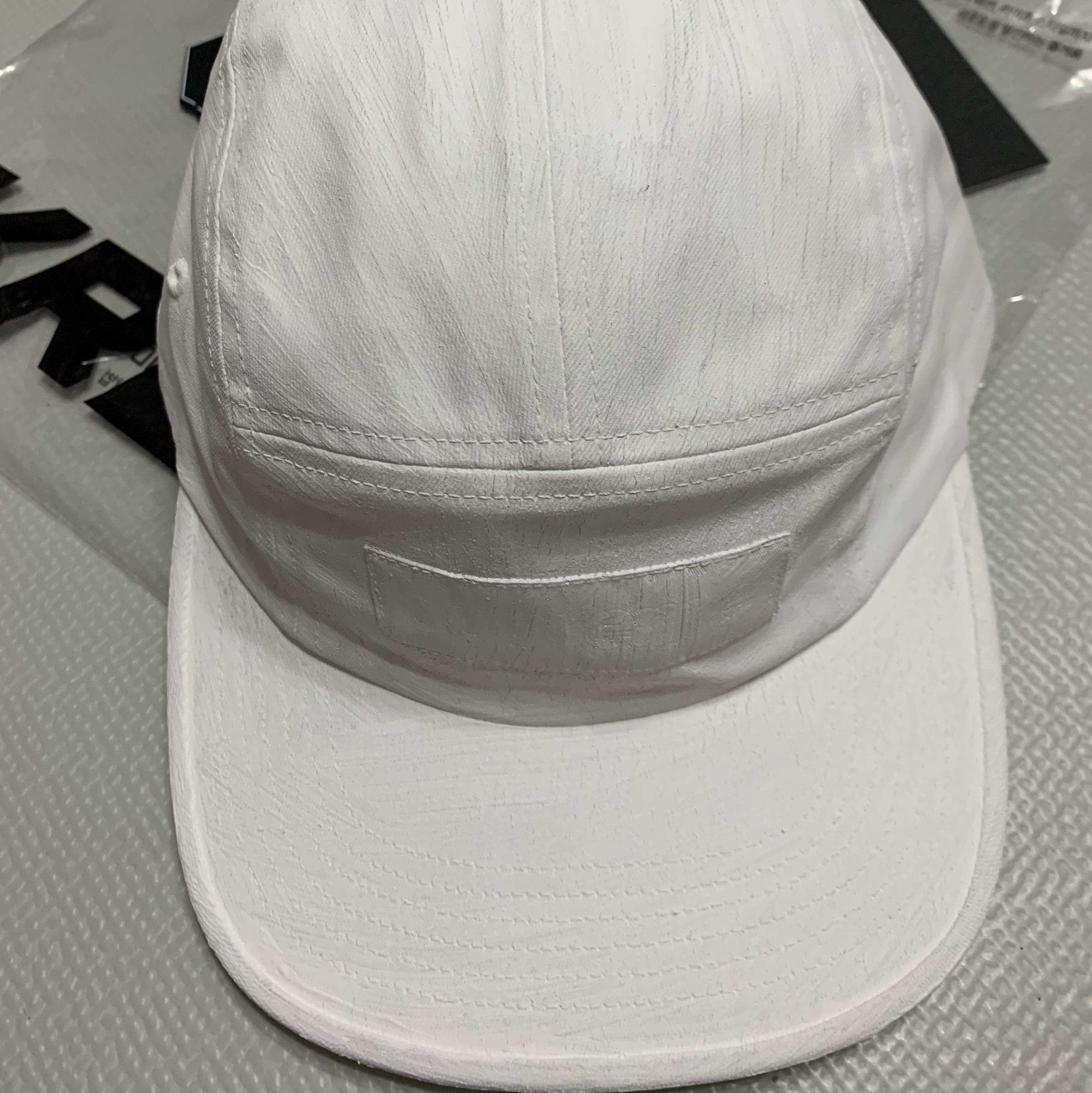 Supreme x MM6 Maison Margiela Painted Camp Cap White - 24SS 착용 스타일 - 2