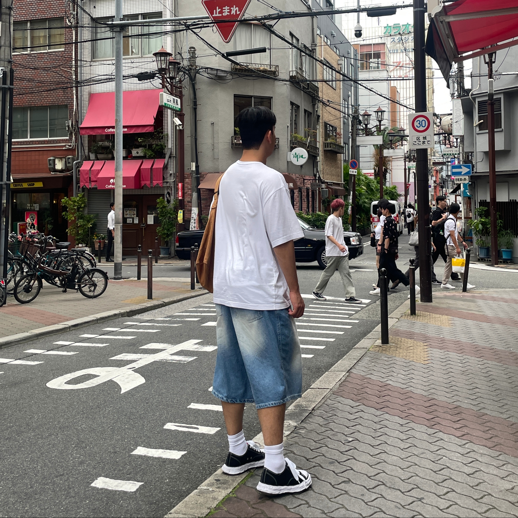 Maison Mihara Yasuhiro Peterson23 OG Sole Canvas Low-top Sneakers Black 착용 스타일 - 1