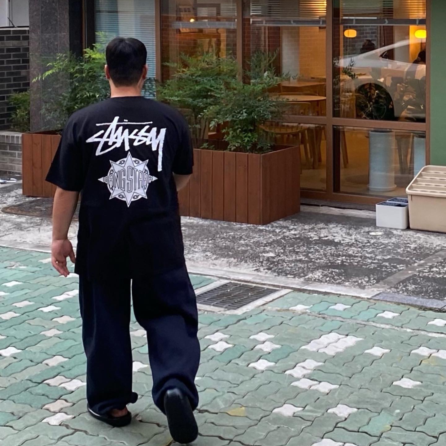 Stussy x Gang Starr Take It Personal T-Shirt Black 착용 스타일 - 2