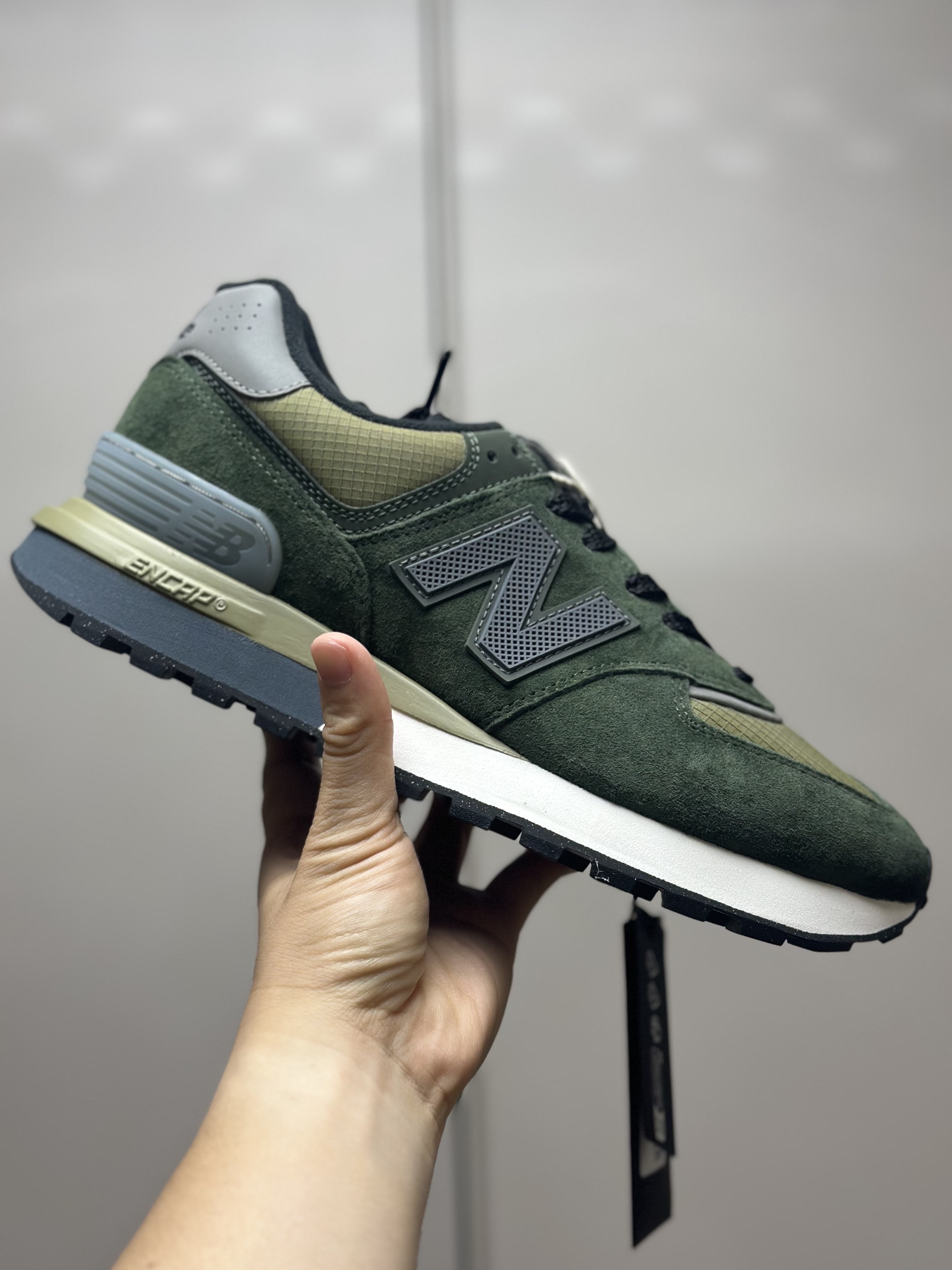 New Balance x Stone Island 574 Legacy Dark Green 착용 스타일