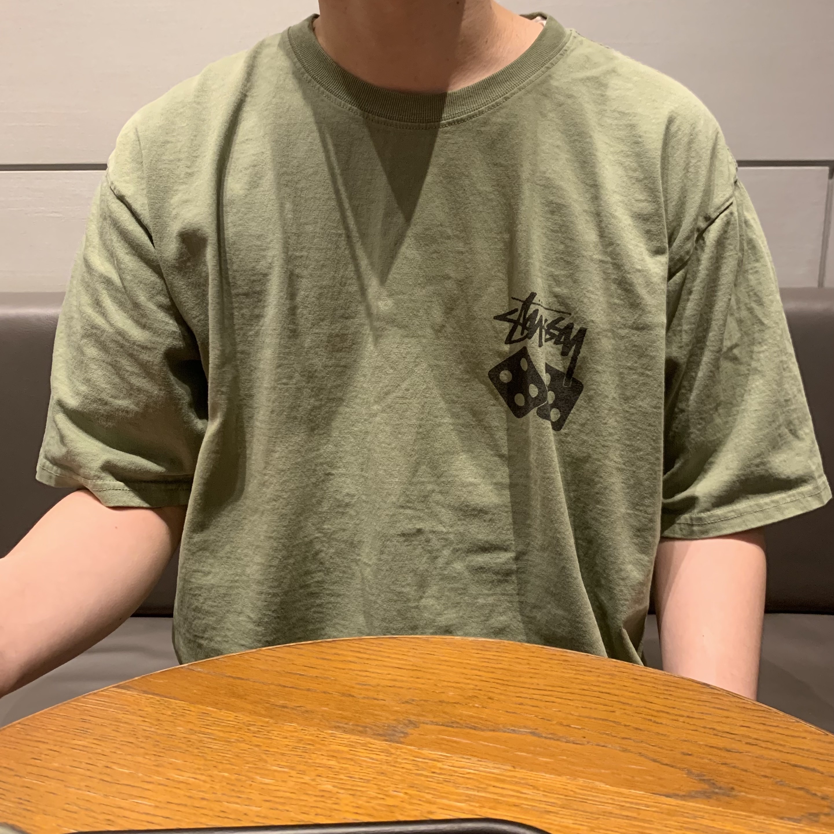 Stussy Dice Pigment Dyed T-Shirt Artichoke 2023 착용 스타일