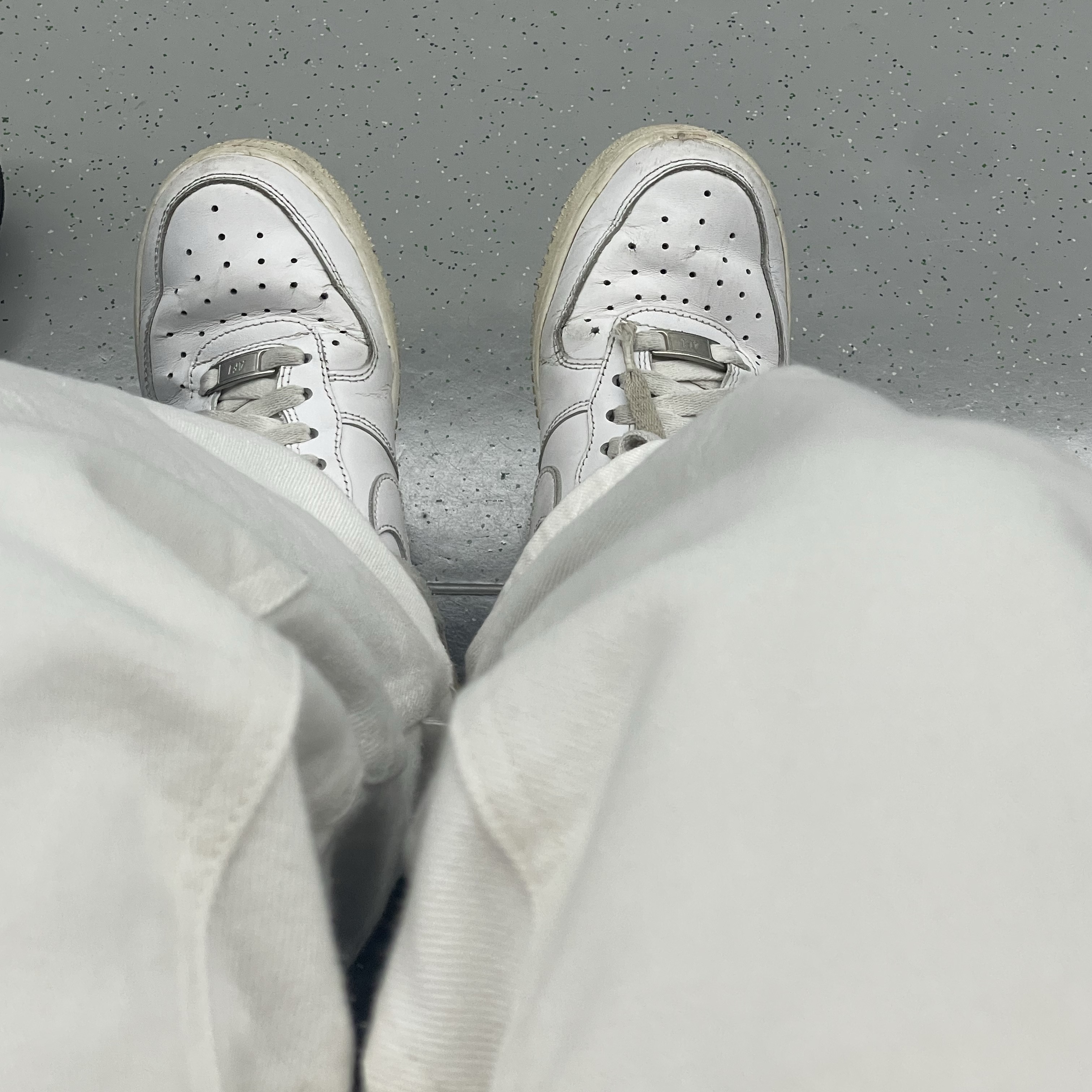 Nike Air Force 1 '07 Low White 착용 스타일