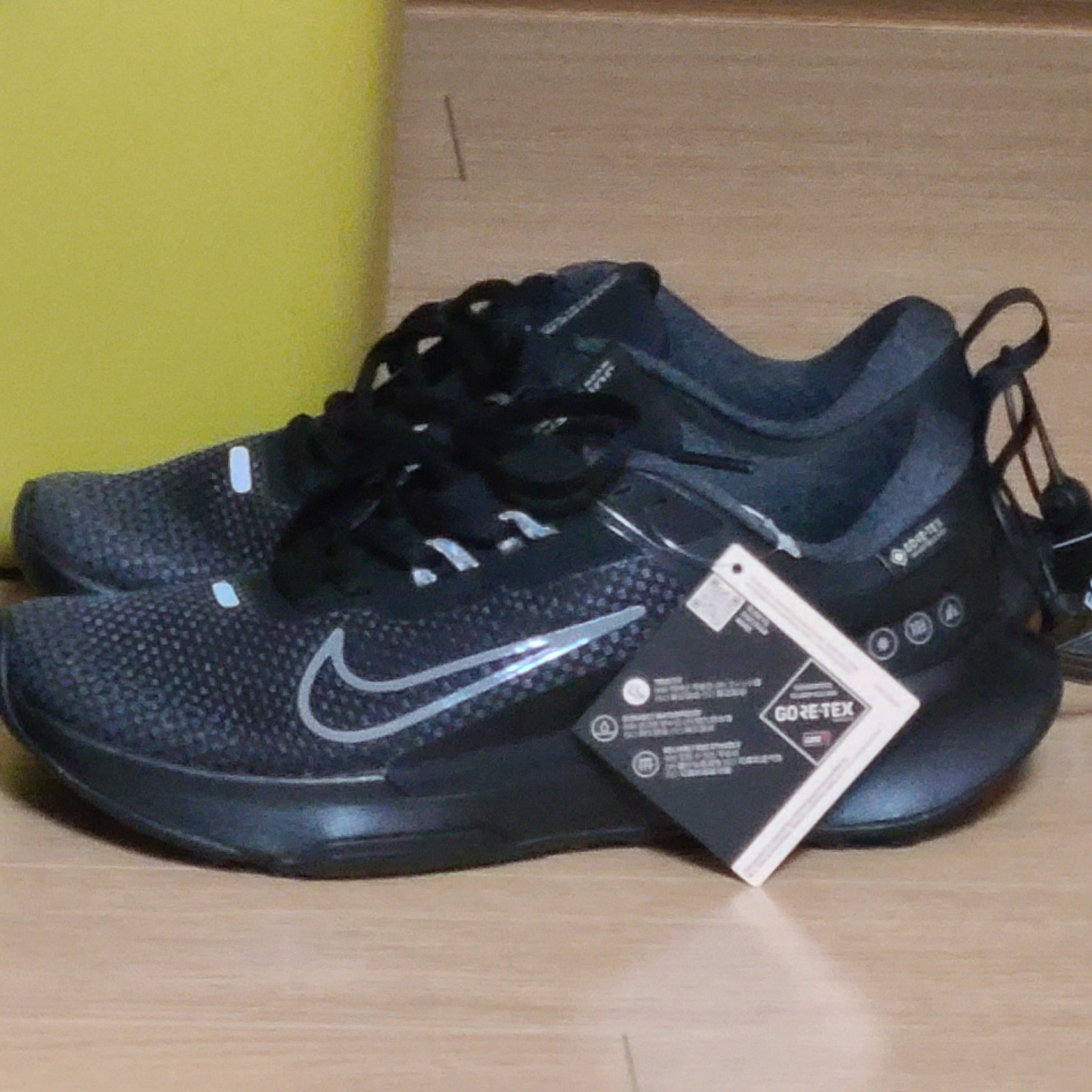 (W) Nike Juniper Trail 2 Gore-Tex Black Cool Grey 착용 스타일