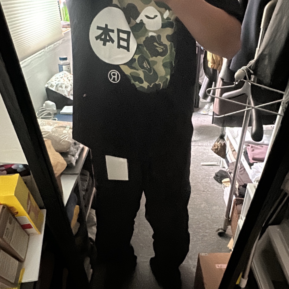 BAPE Japan Big Ape Head City T-Shirt Black 착용 스타일 - 1
