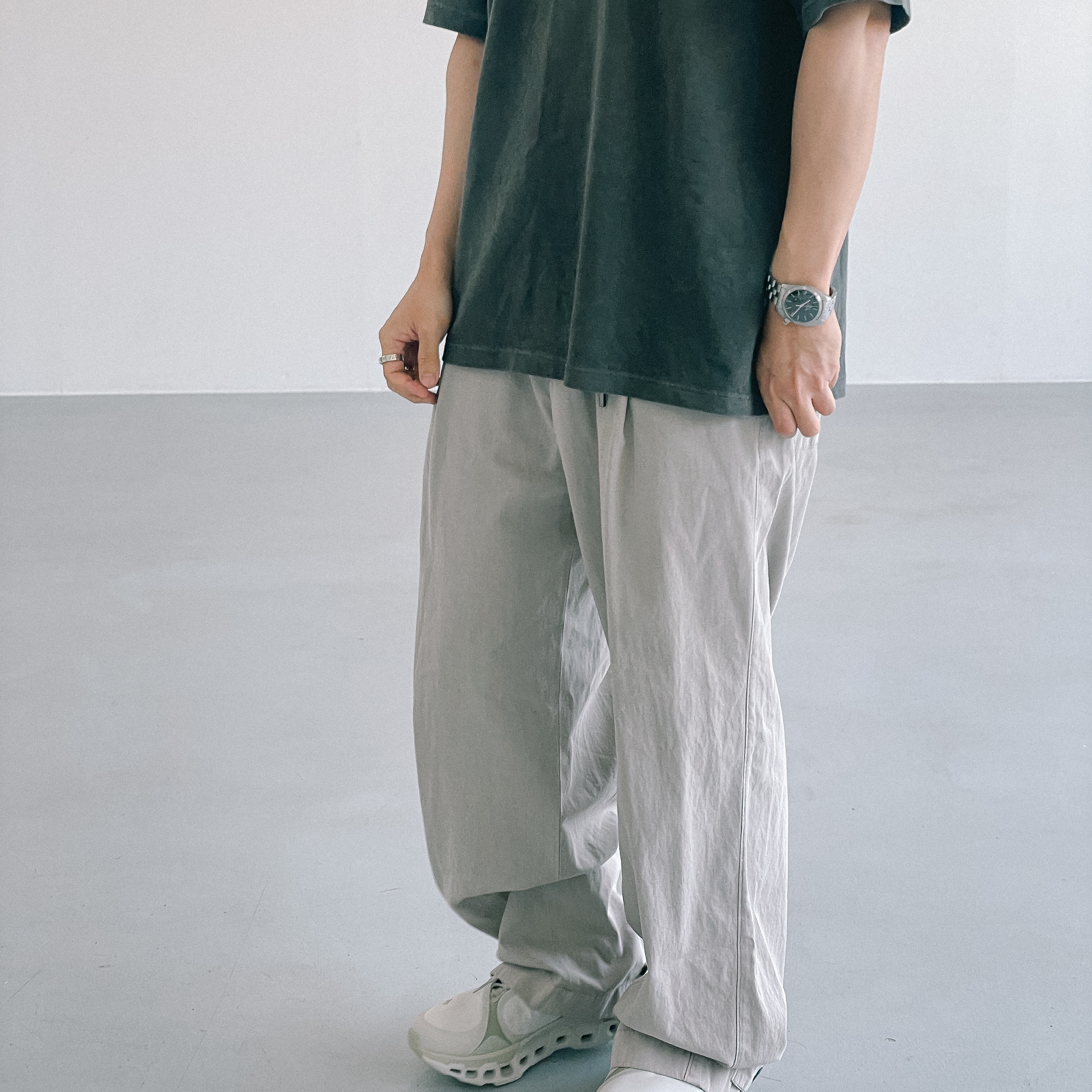 On Running x Post Archive Faction (Paf) Cloudmonster 2 Moondust Chalk 착용 스타일 - 2