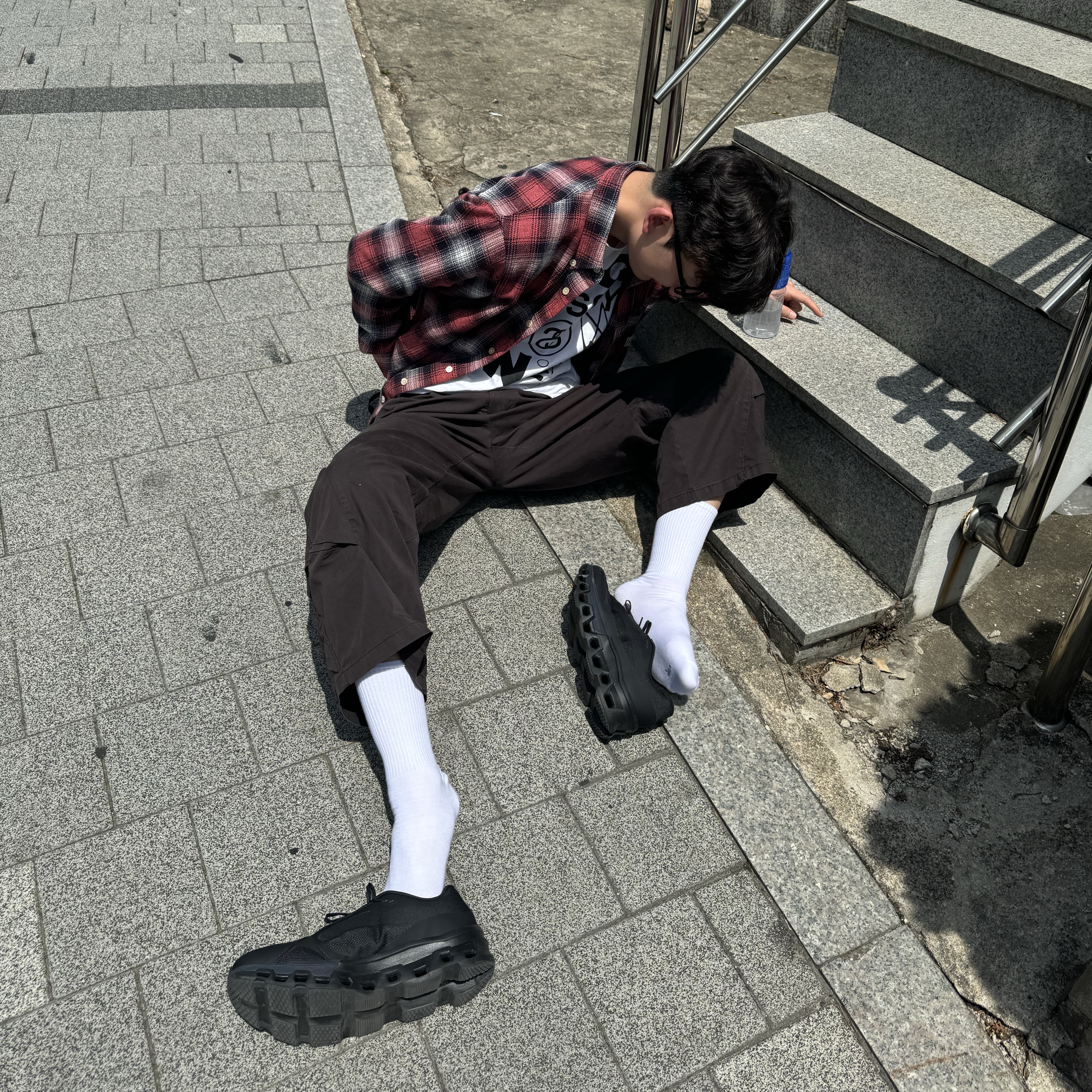 On Running x Post Archive Faction (Paf) Cloudmonster 2 Black Magnet, Stussy x Our Legacy Work Shop Check Shirt Red Arborist Check 착용 스타일 - 2