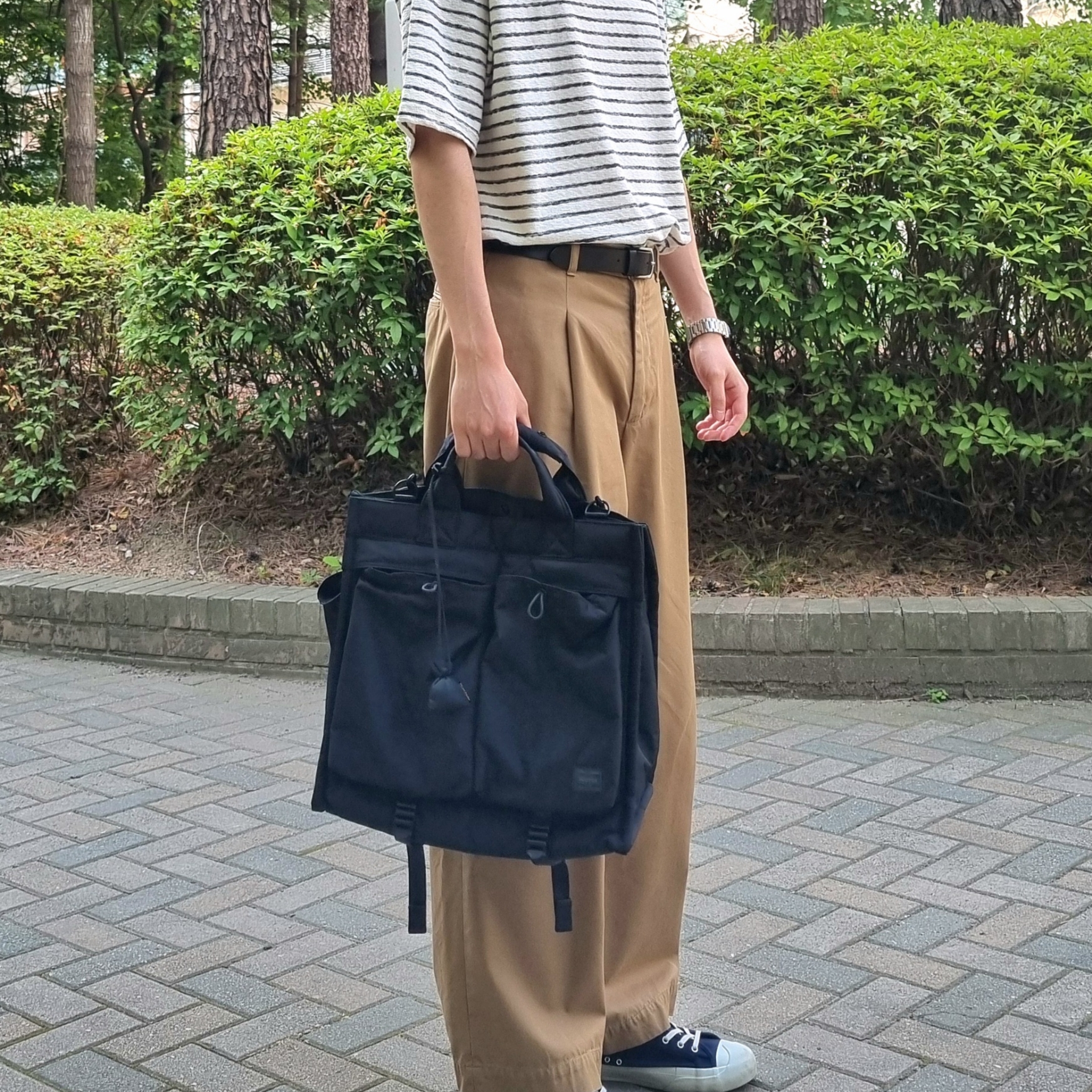 Porter Senses Tote Bag L Black 착용 스타일 - 2