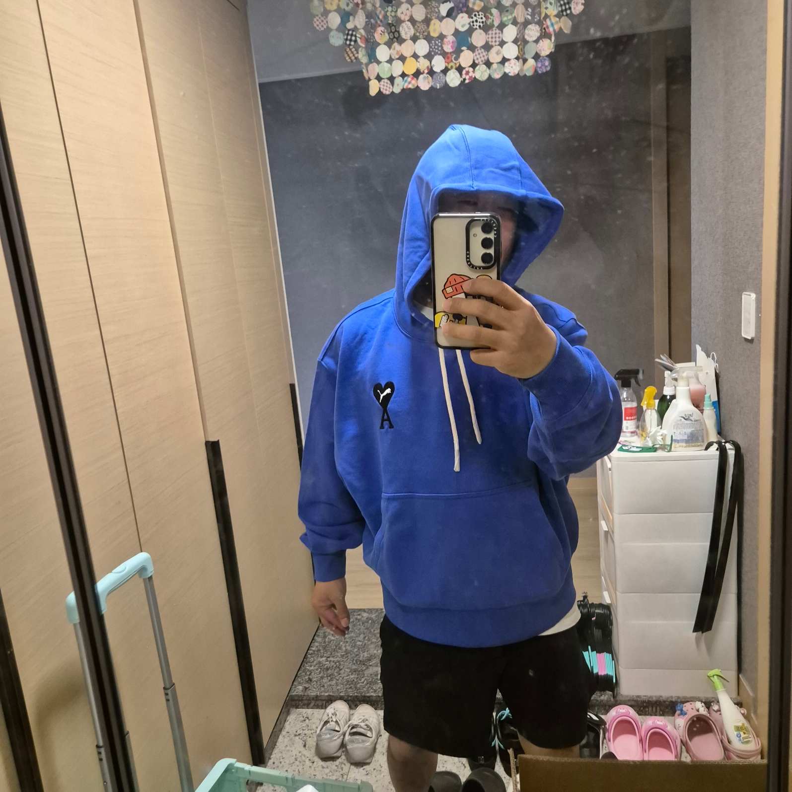 Puma x AMI Hoodie Dazzling Blue 착용 스타일