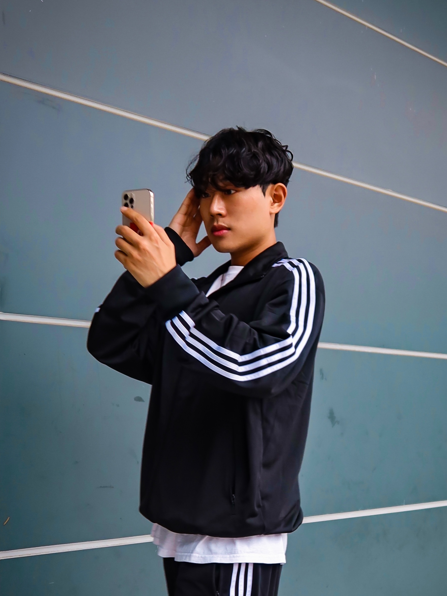 Adidas Adicolor Classics Firebird Track Top Black - KR Sizing, Adidas Adicolor Classics Firebird Track Pants Black - KR Sizing 착용 스타일 - 3
