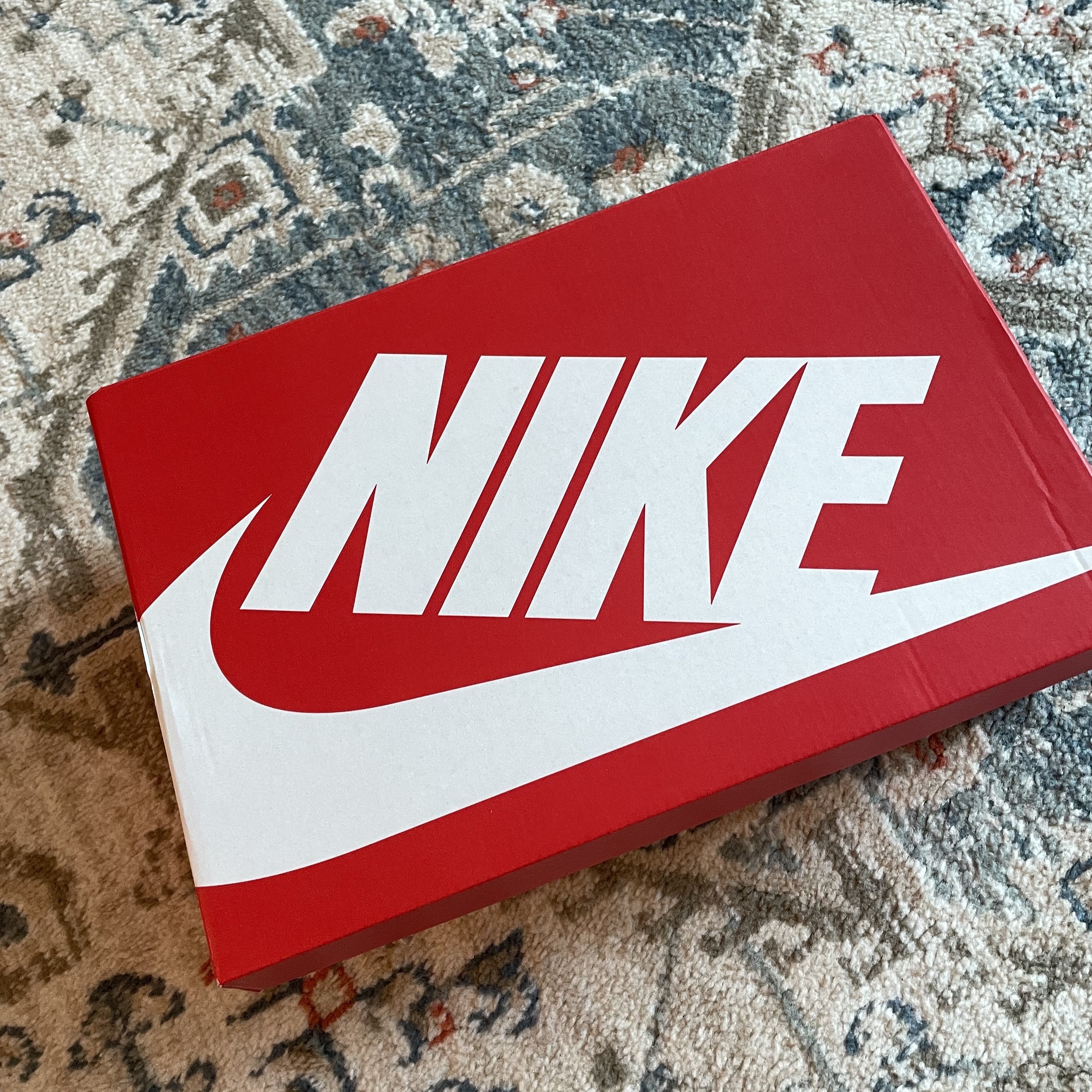 Nike Tech Hera White Black 착용 스타일 - 4