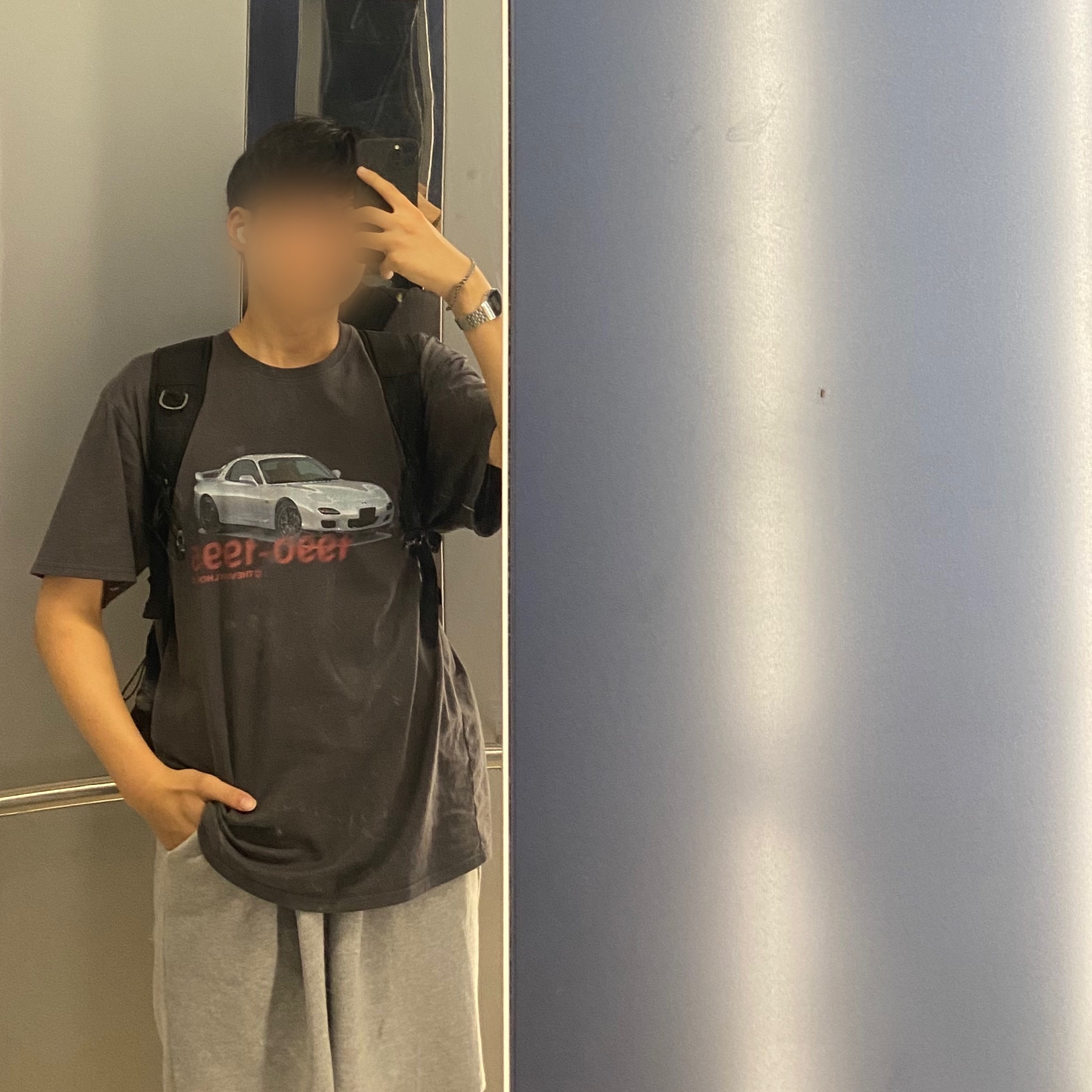 Thevinylhouse Old Car T-Shirt Charcoal, Casio A-158WA-1 착용 스타일 - 3