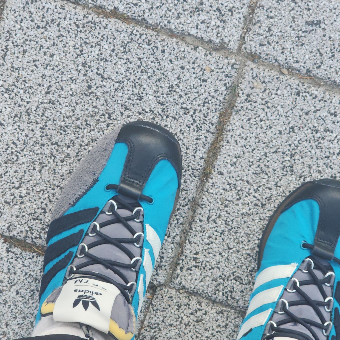 Adidas x Song for the Mute Country OG Active Teal Core Black 착용 스타일 - 3