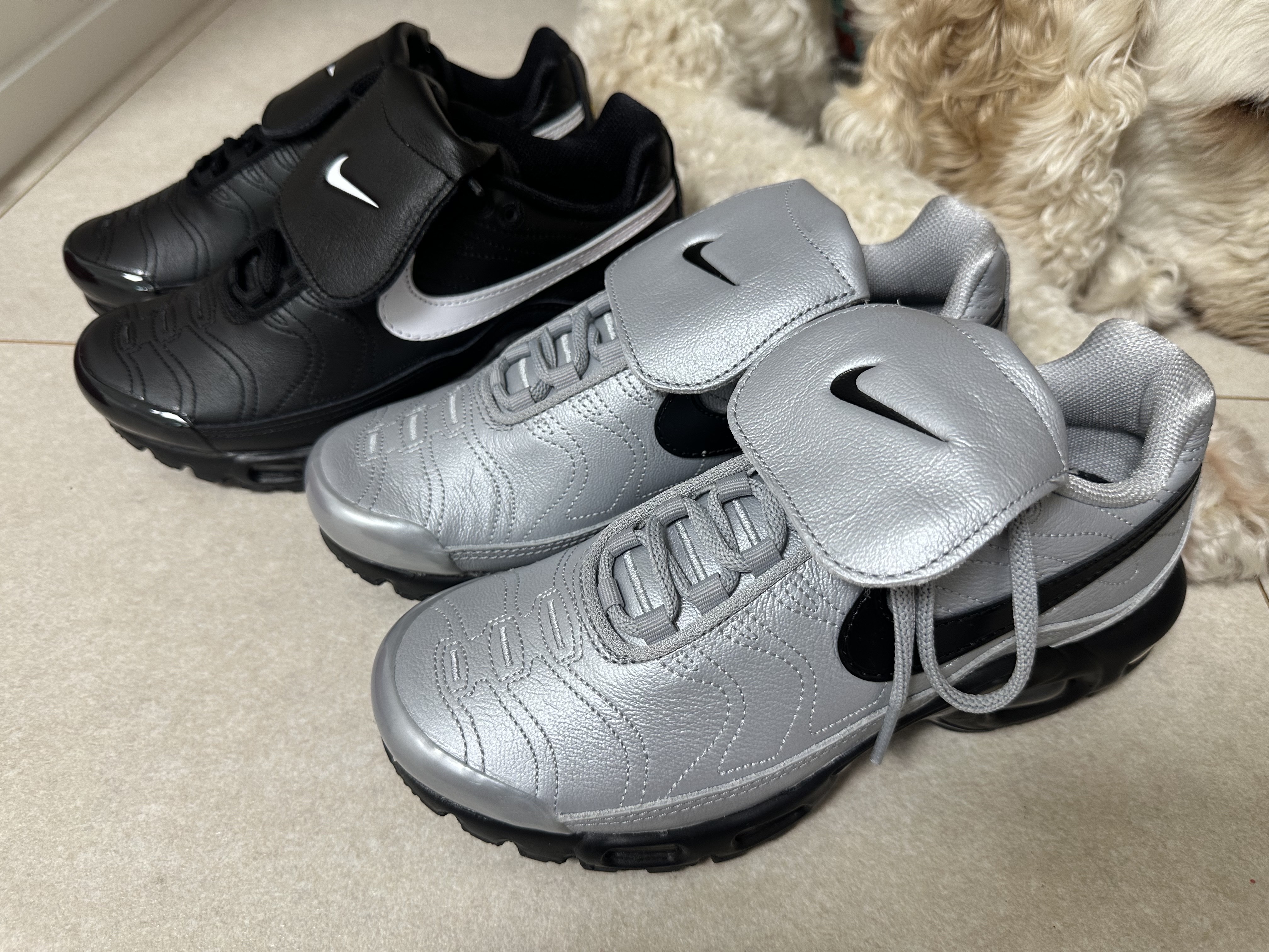 (W) Nike Air Max Plus TNPO Black, Nike Air Max Plus TNPO Wolf Grey and Black 착용 스타일 - 3