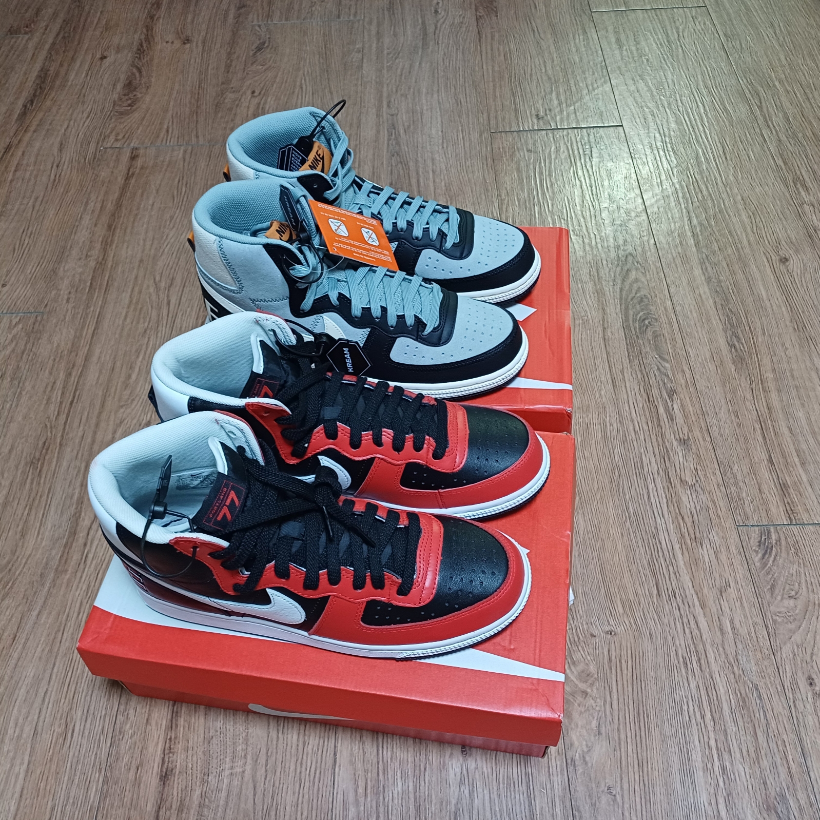 Nike Terminator High Black and Light Pumice 착용 스타일 - 3
