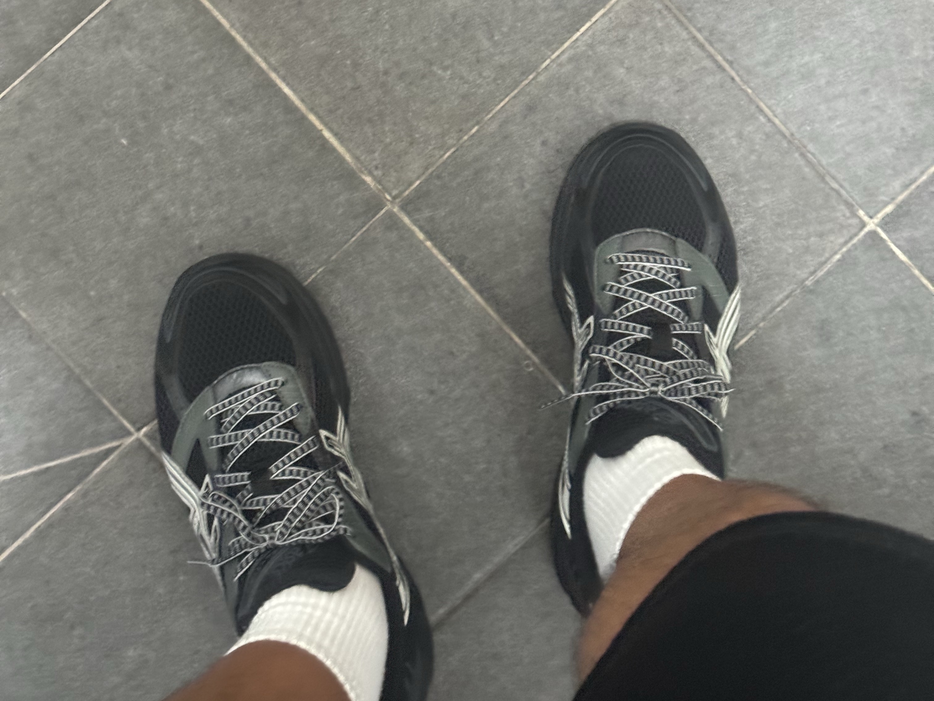 Asics Gel-1130 Black Glacier Grey - Folder Exclusive 착용 스타일