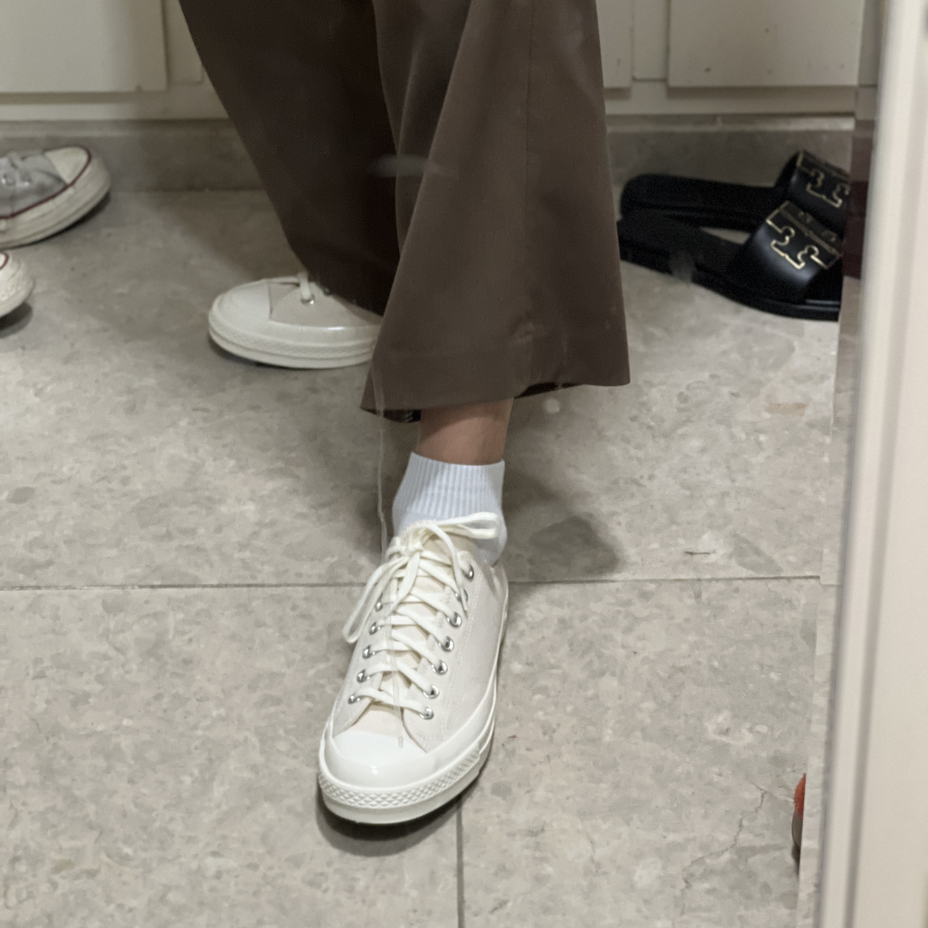 Converse Chuck 70 Ox Vintage Canvas Natural 착용 스타일 - 1