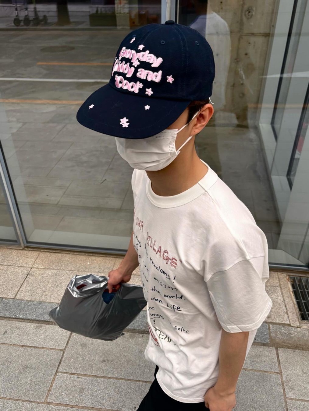 Problemallways Village Rule T-Shirt White, Problemallways Village Rule T-Shirt Navy 착용 스타일