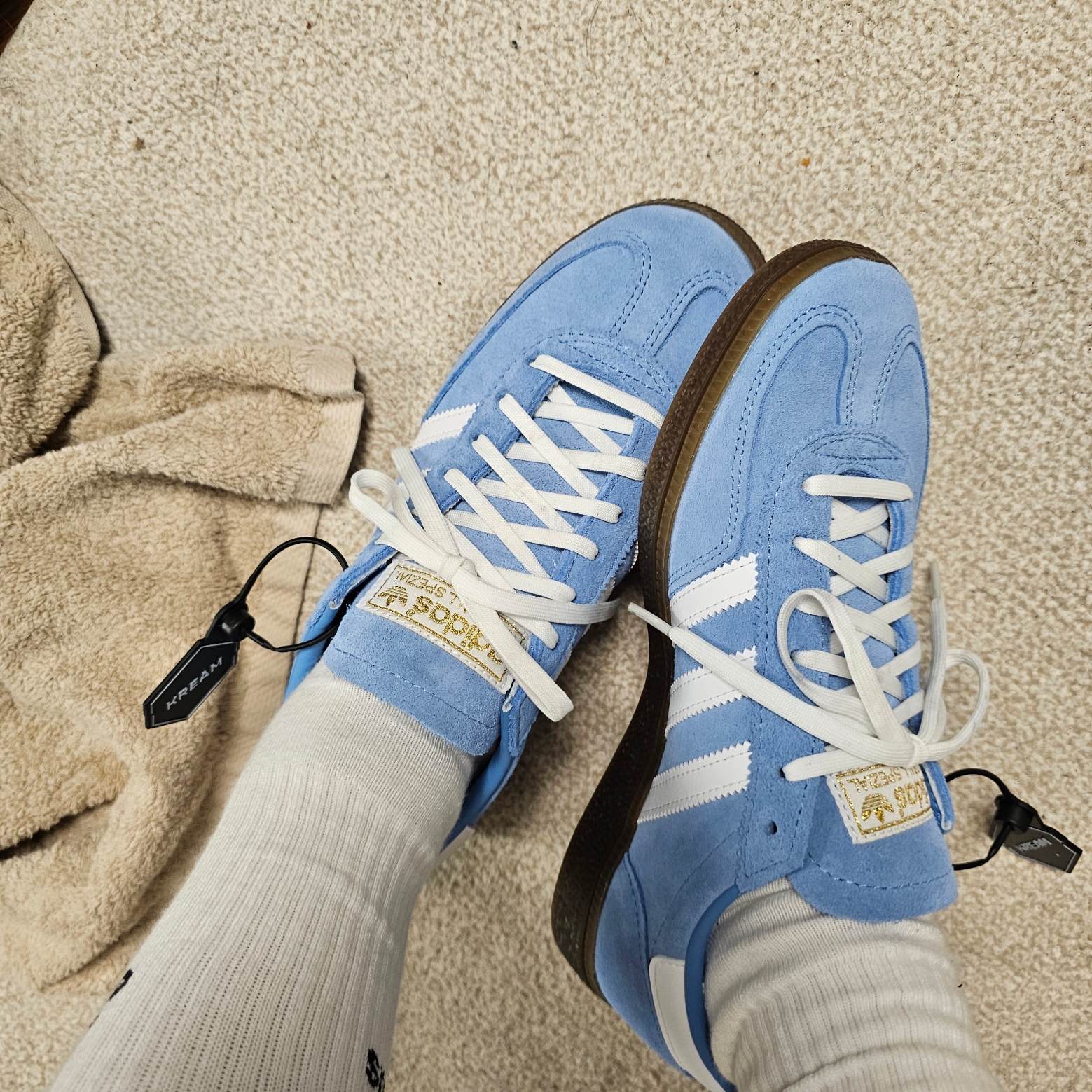 Adidas Spezial Handball Light Blue 착용 스타일