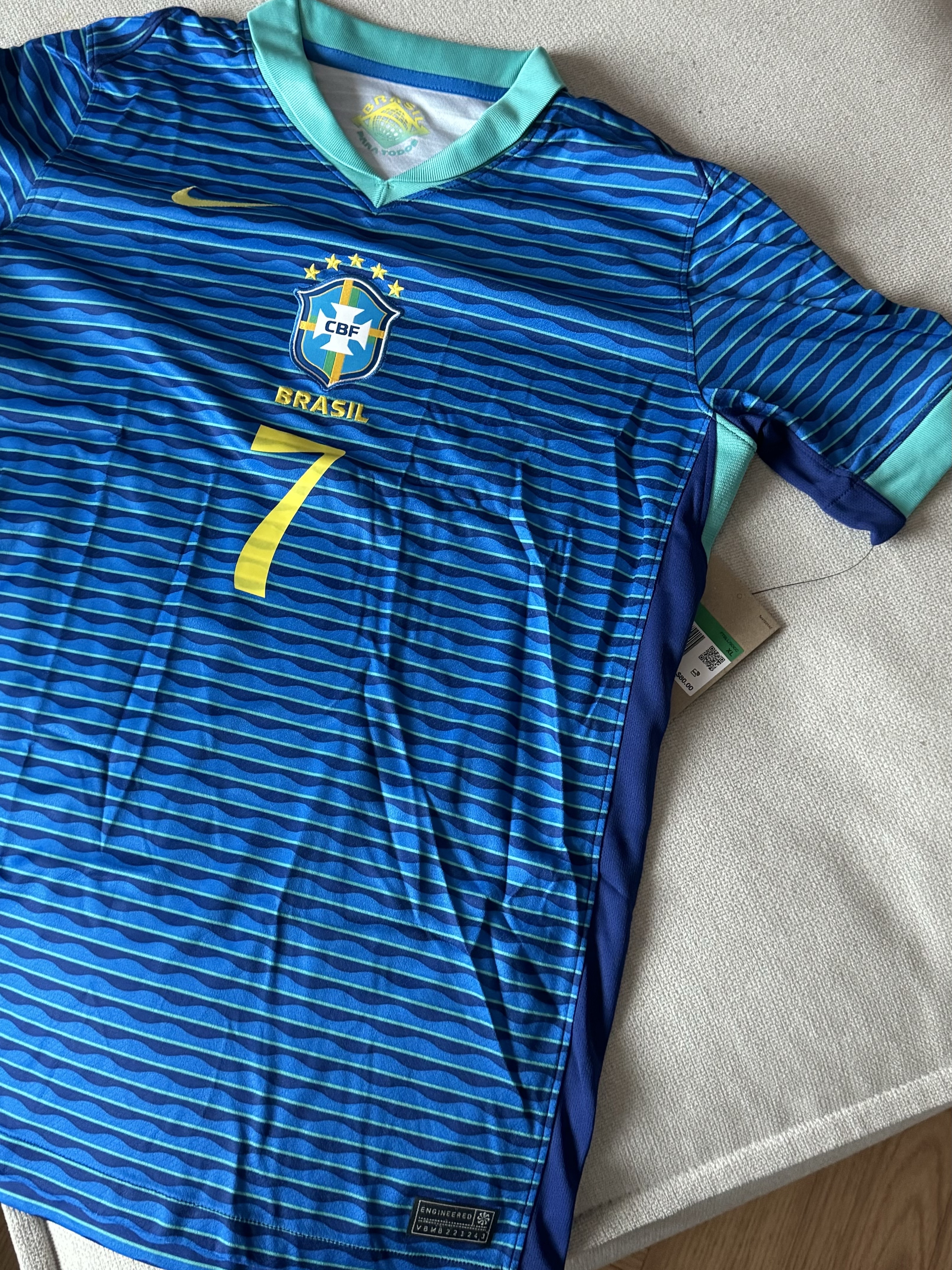 Nike Brazil 2024 Dri-Fit Stadium Away Replica Jersey Soar (Non Marking Ver.) 착용 스타일 - 1