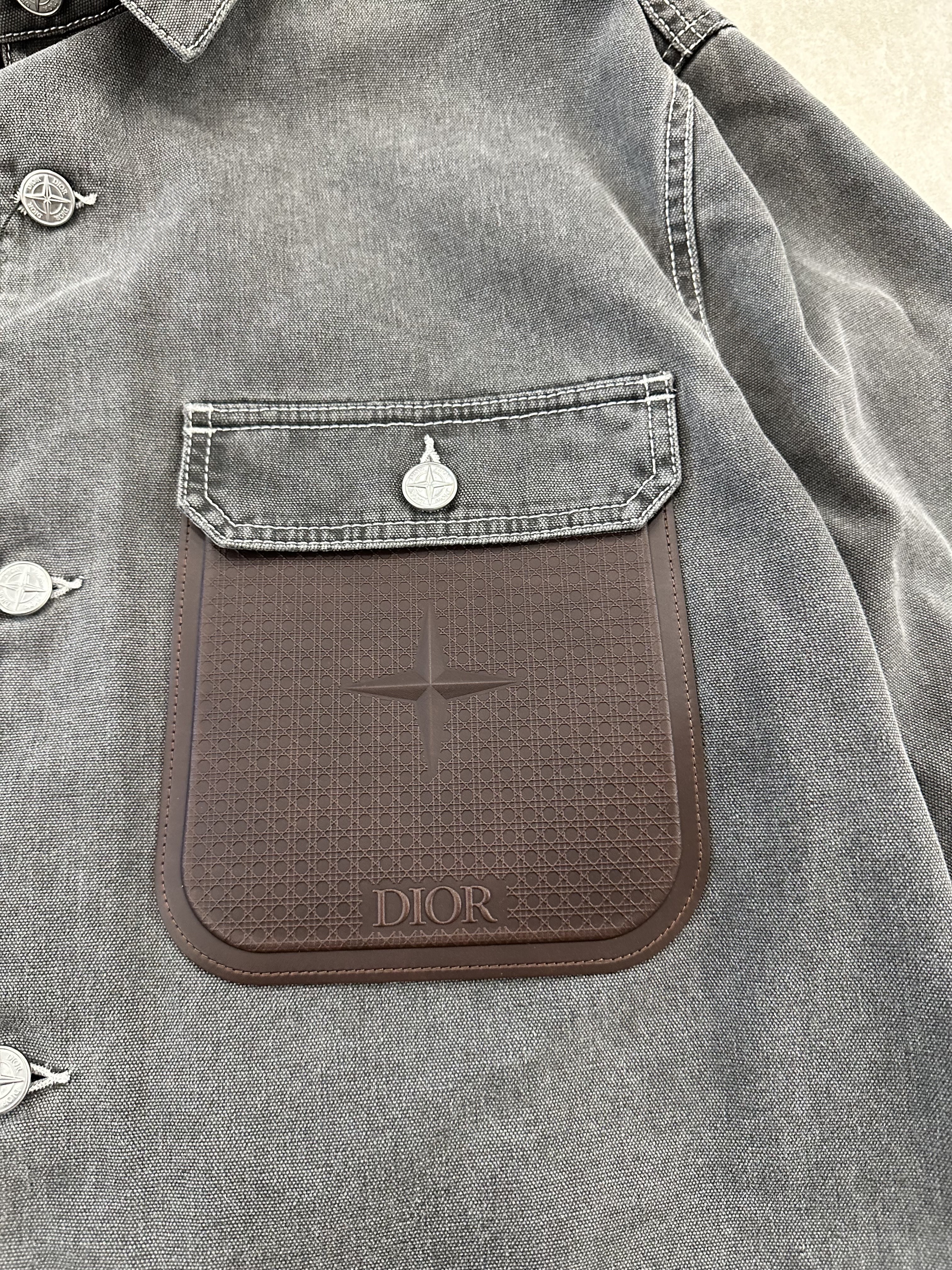 Dior x Stone Island Cotton Canvas Jacket Black 착용 스타일 - 3