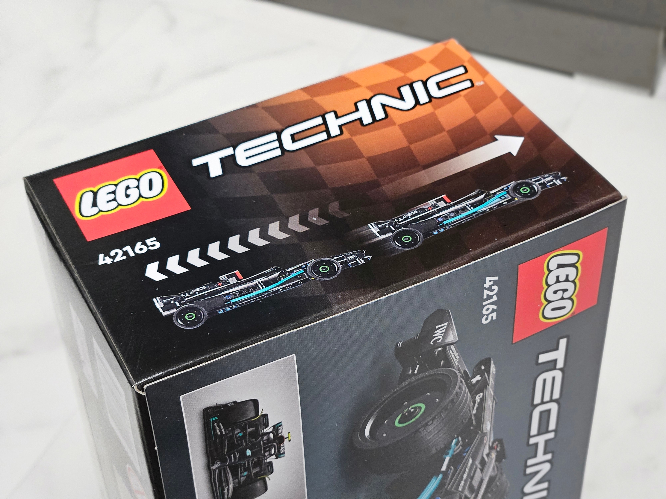 Lego Mercedes-AMG F1 W14 E Performance Pull-Back 착용 스타일 - 5