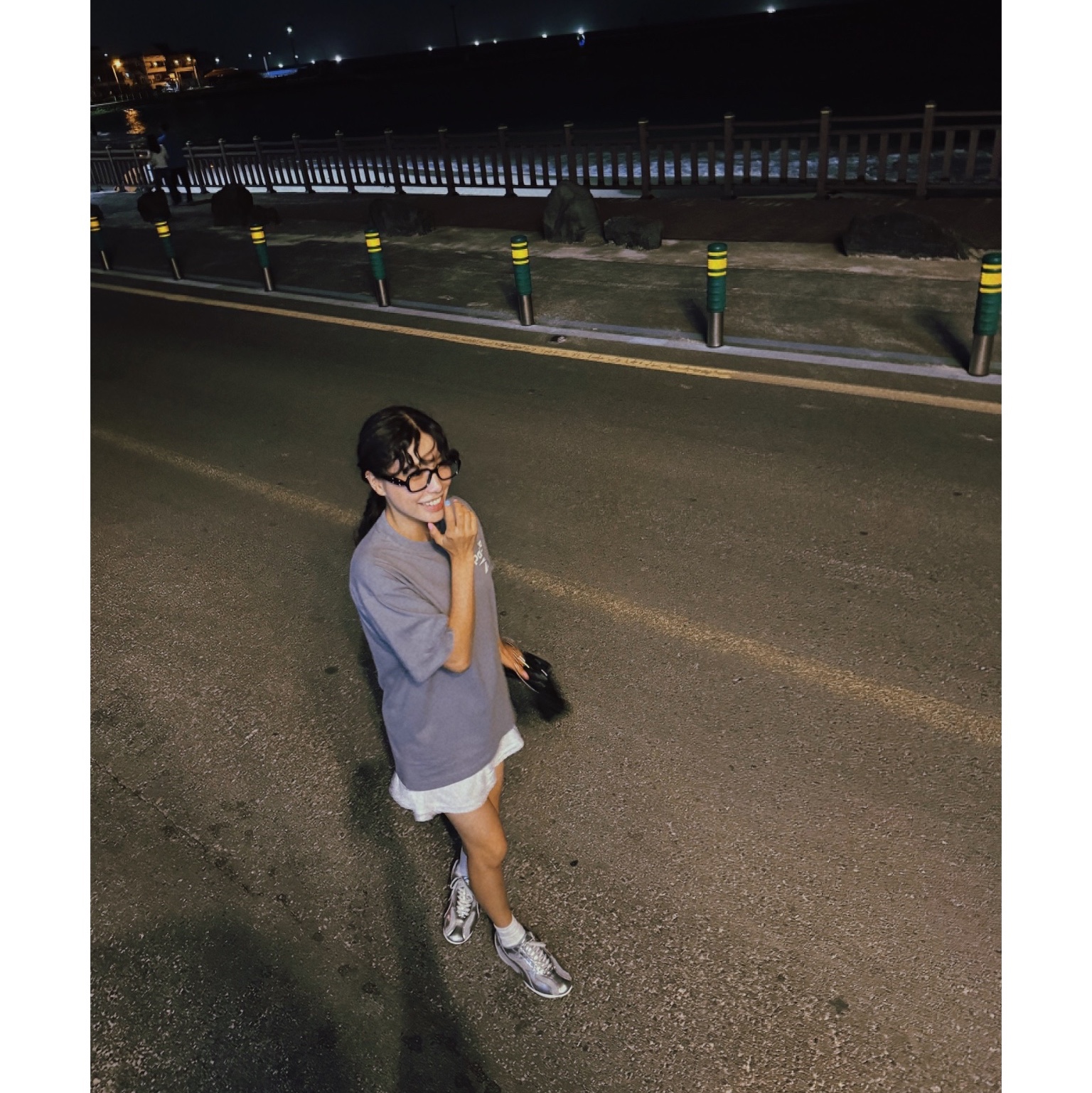 Palace x Reebok T-Shirt Grey - 24SS, Gentle Monster x Maison Margiela MM107 Leather Black Black 착용 스타일 - 4