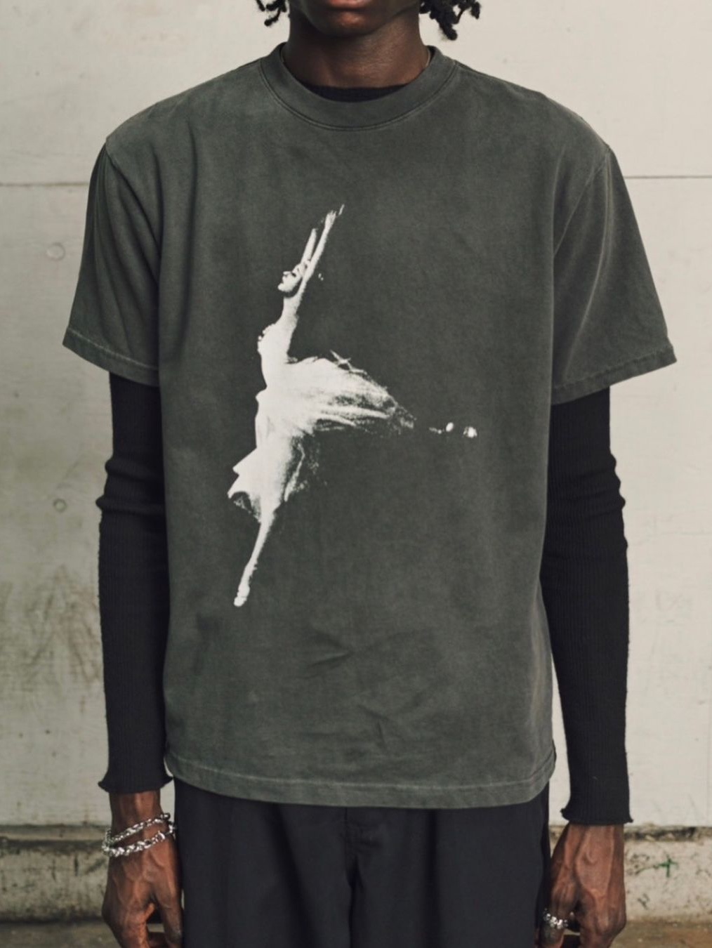 Basketcase Ballet V4 Tee Vintage Black, Basketcase Skin Tee Vintage Black 착용 스타일 - 2