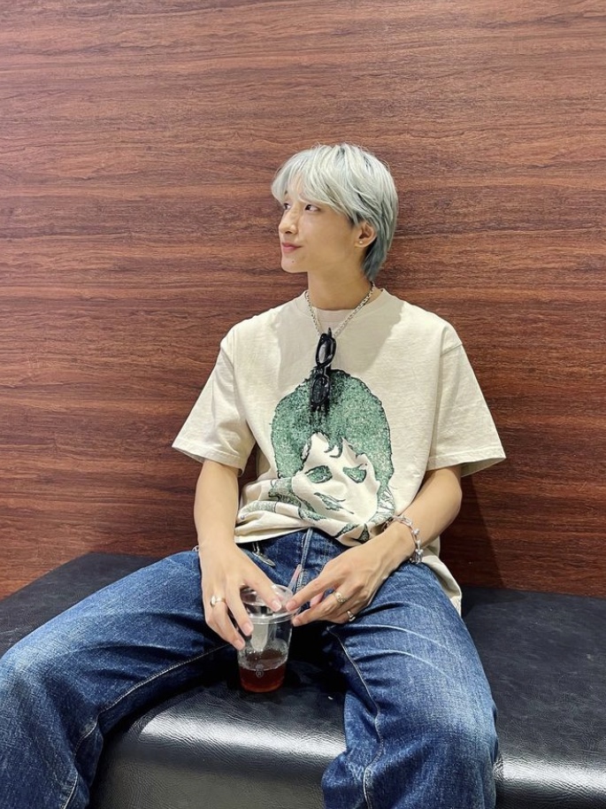 Basketcase Chaos Tee Cream 착용 스타일 - 2
