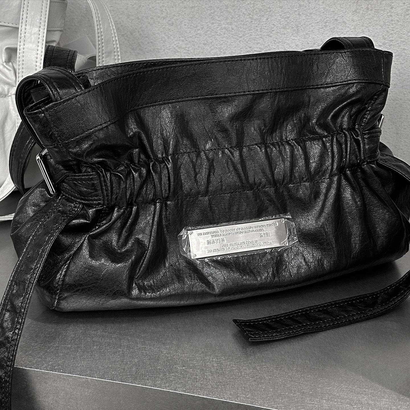 Nike ACG Moc PRM Black Leather, Nike Air Force 1 '07 Low Triple Black 착용 스타일 - 3