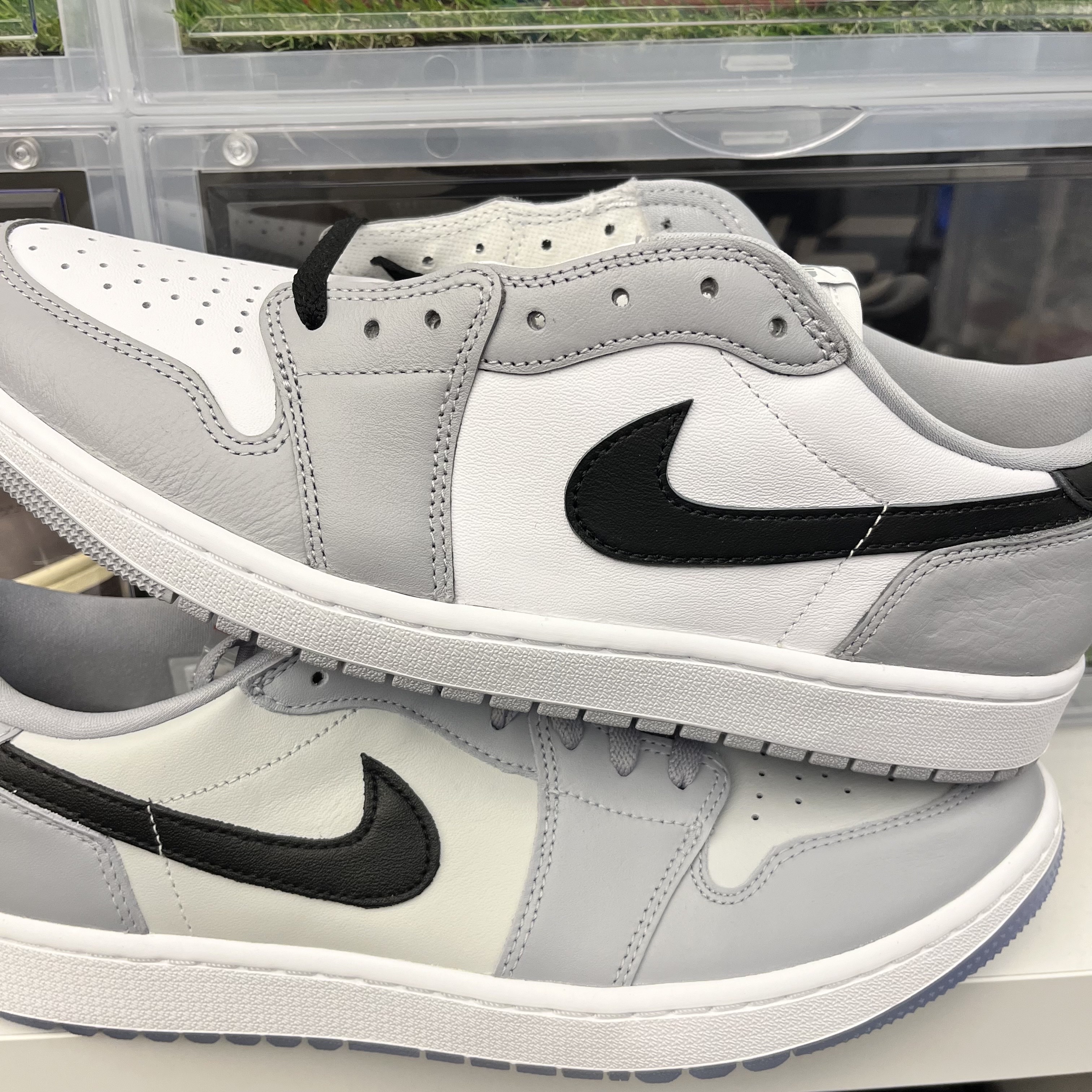 Jordan 1 Retro Low OG Wolf Grey and White, Jordan 1 Low Golf Wolf Grey 착용 스타일 - 1