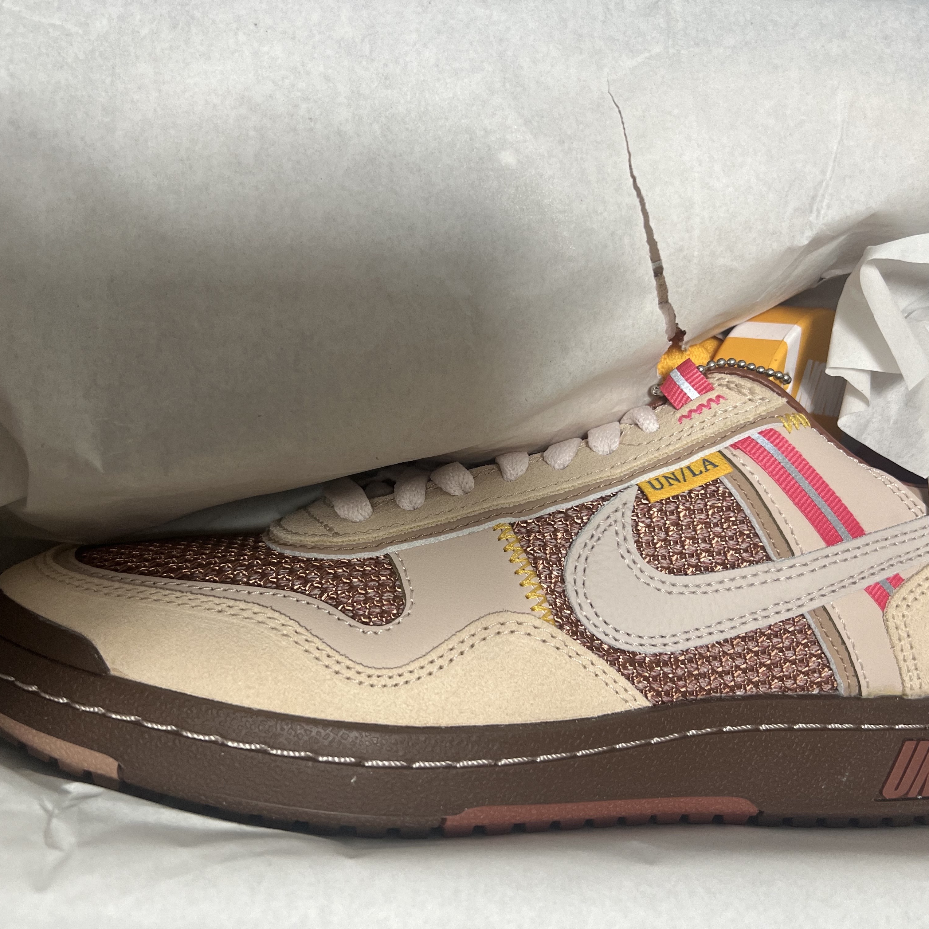 Nike x Union Field General SP Shimmer Silt Red - Union Exclusive 착용 스타일 - 1