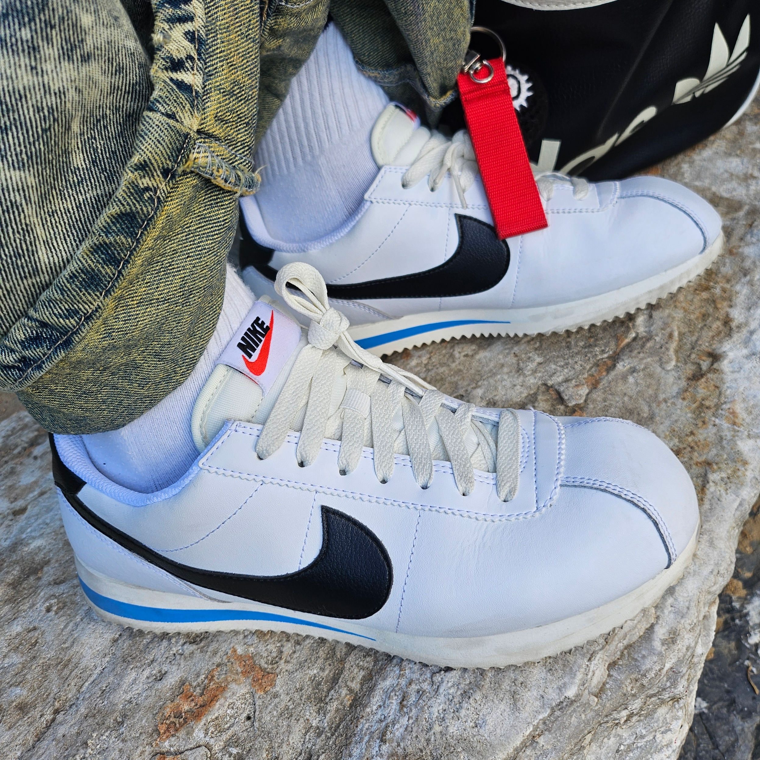 Supreme x MM6 Maison Margiela Painted Camp Cap White - 24SS, Nike Cortez White and Black 착용 스타일 - 4