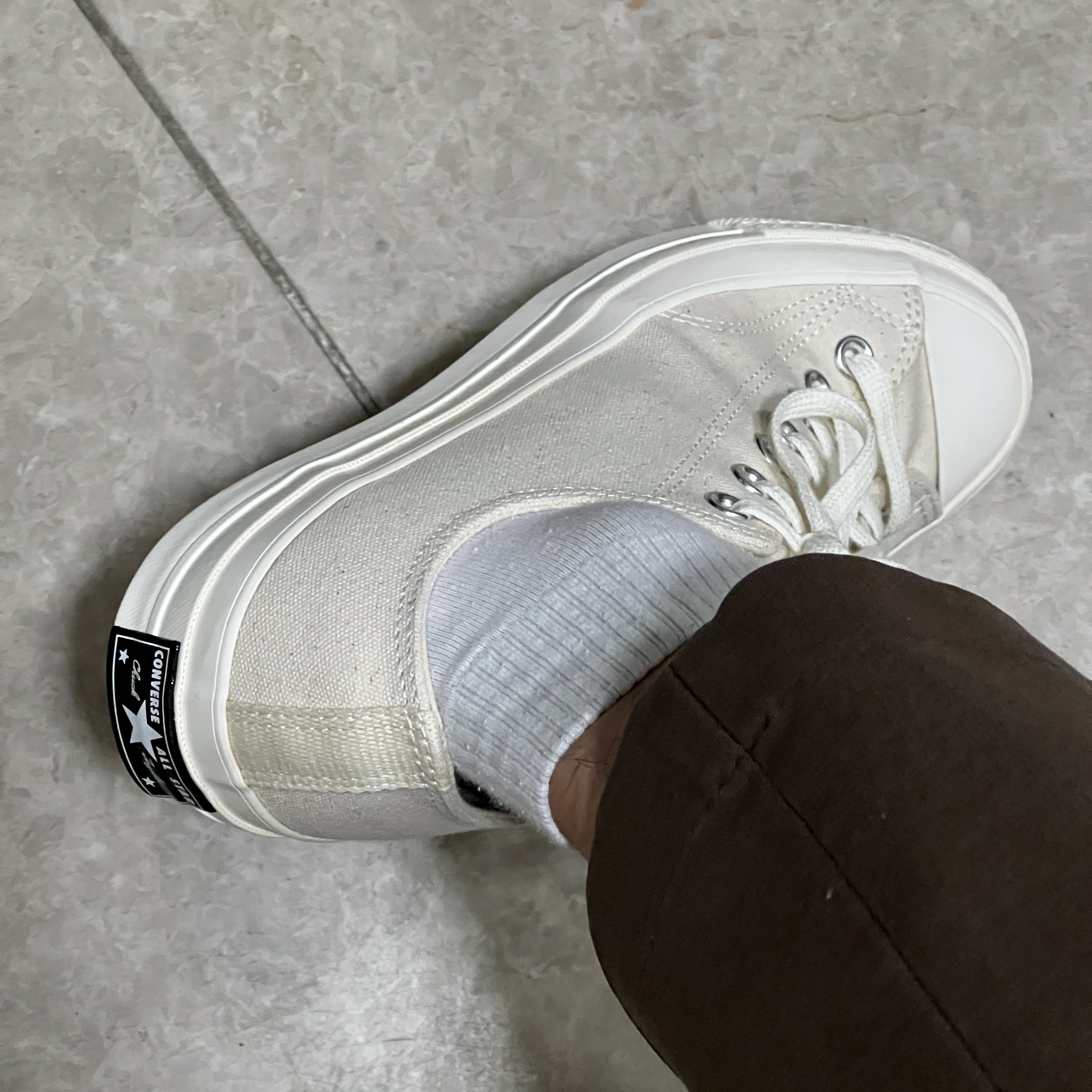 Converse Chuck 70 Ox Vintage Canvas Natural 착용 스타일 - 3