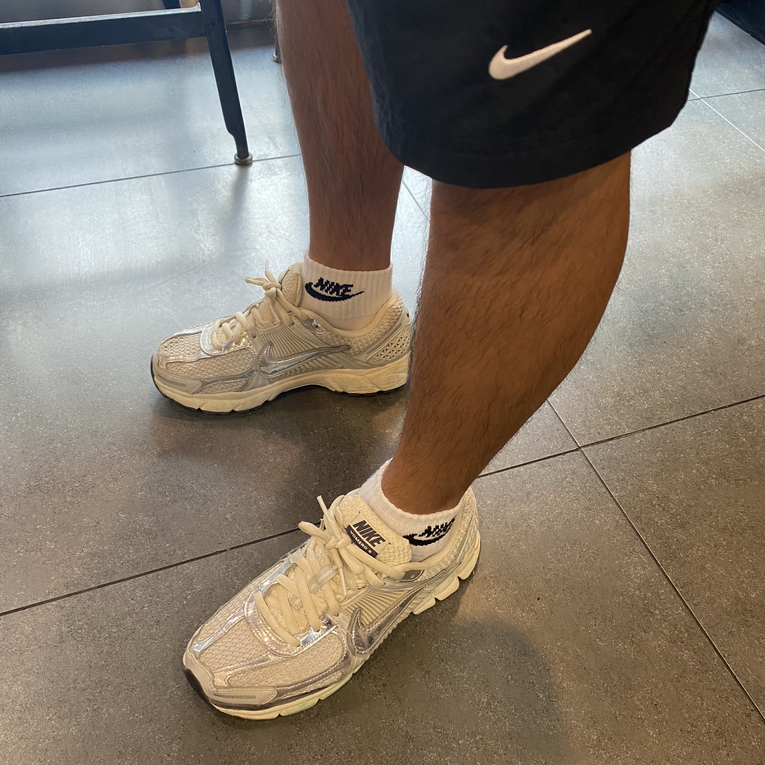 Nike Solo Swoosh Woven Shorts Black - Asia 착용 스타일