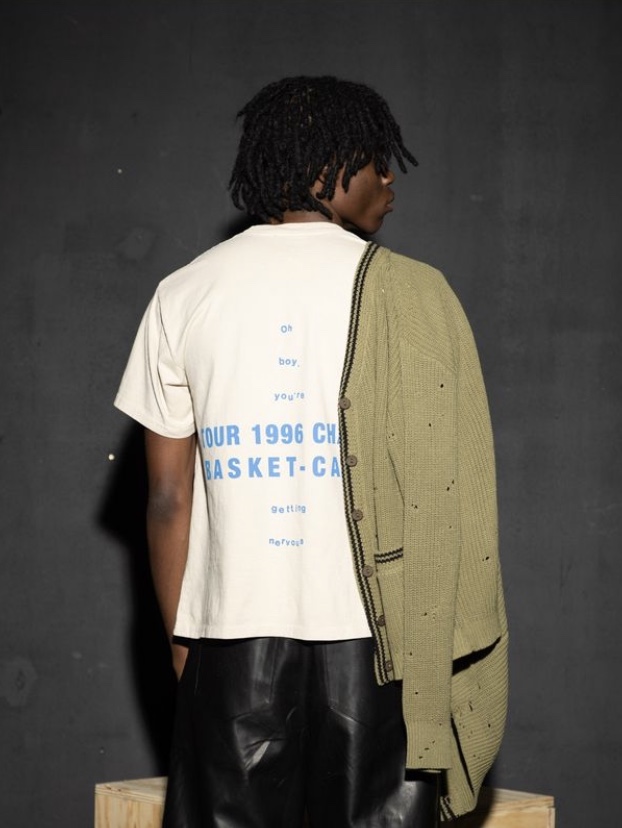 Basketcase Chaos Tee Cream 착용 스타일 - 2