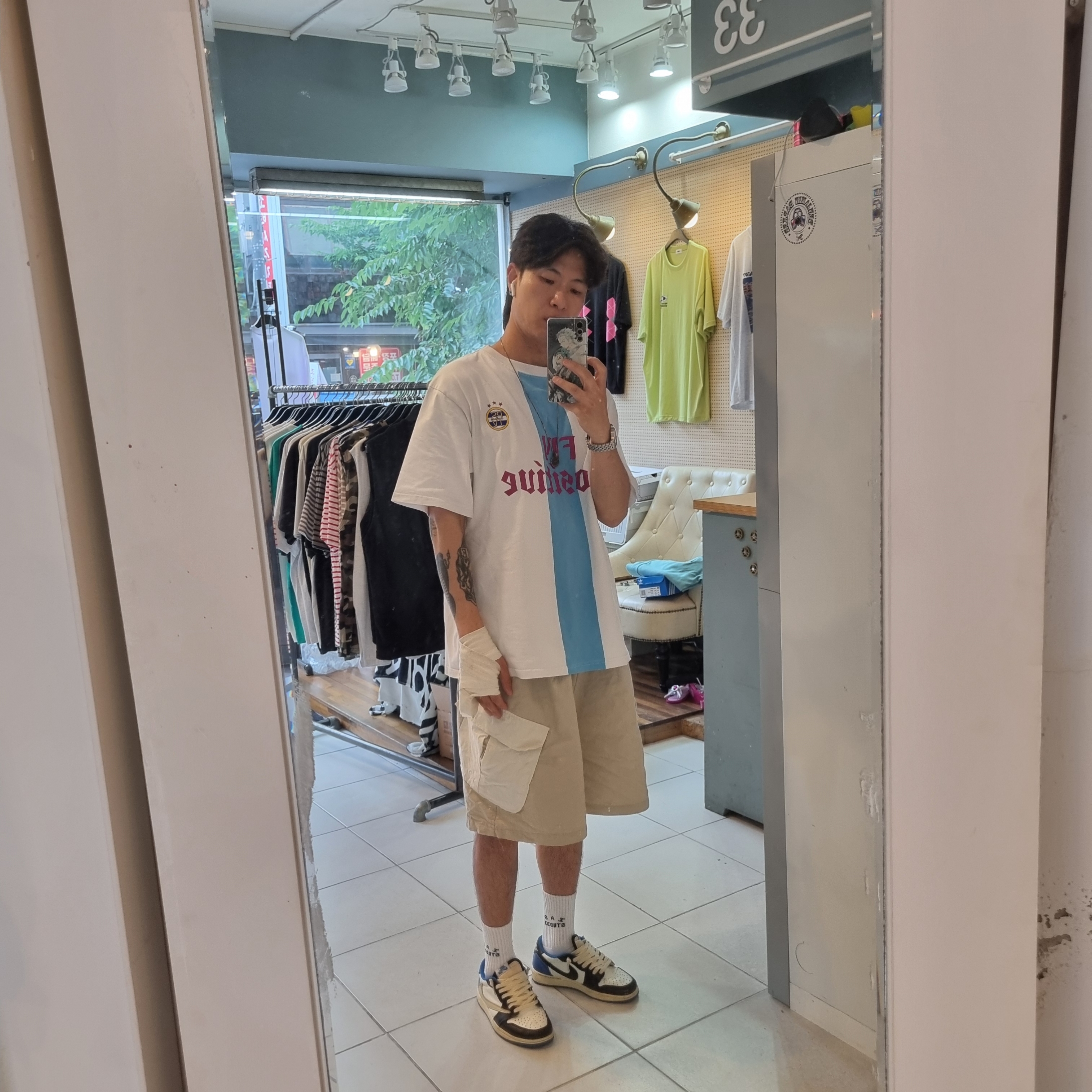 IAB Studio Socks White (5 Pack), Adidas Yeezy Boost 350 V2 Beluga - Reflective 착용 스타일 - 3