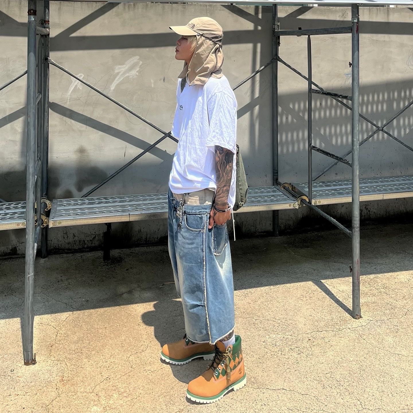KASINA x Timberland 6 In Premium Vibram GTX Wheat 착용 스타일 - 2