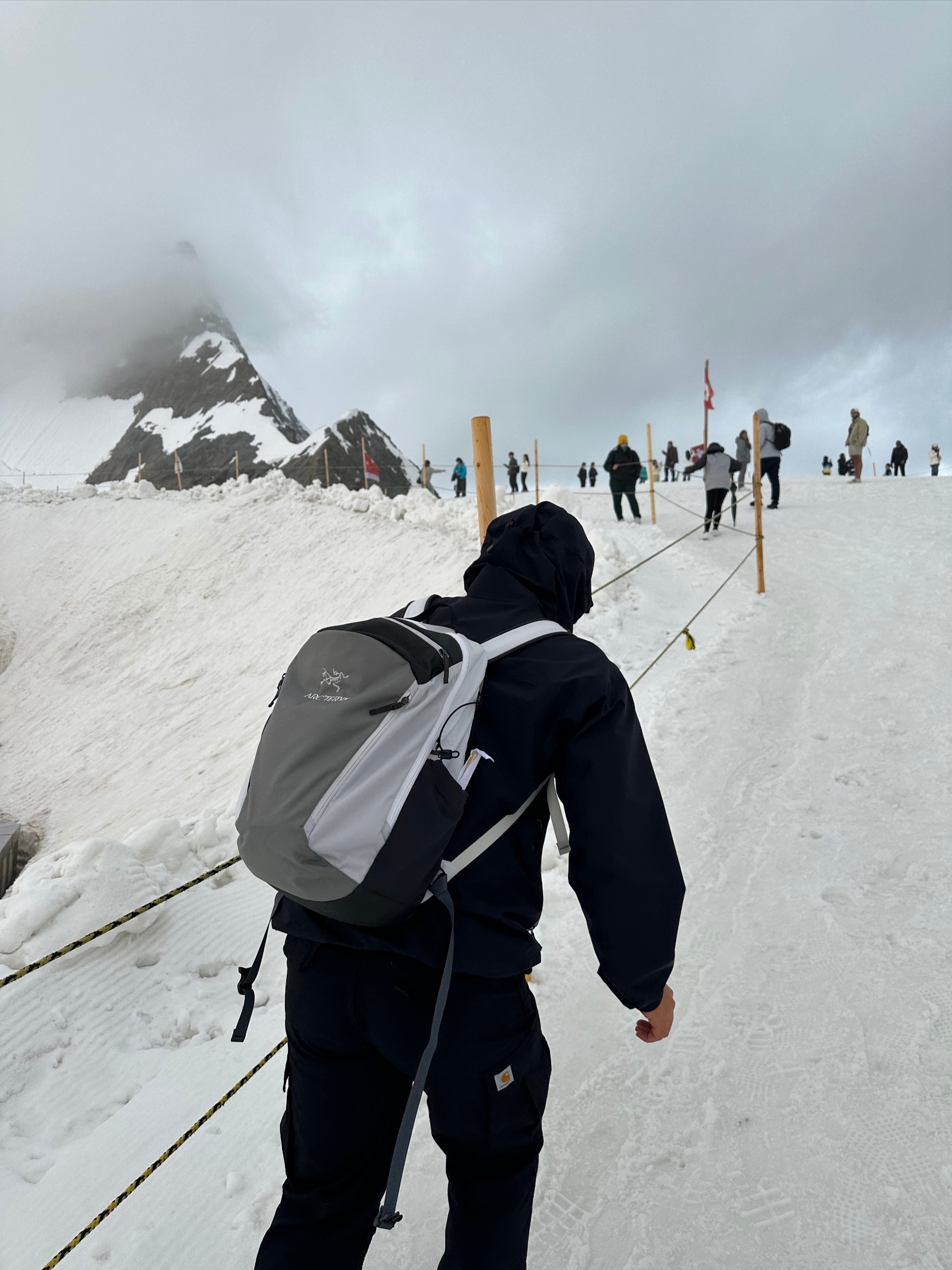 Arc'teryx x Beams Mantis 26 Backpack Tranquil 착용 스타일
