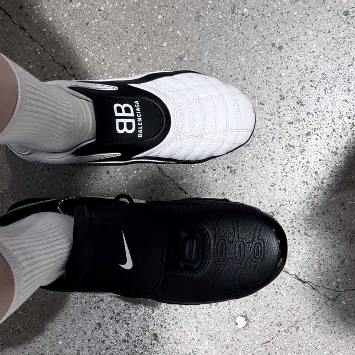 (W) Balenciaga Zen Sneakers White Black, (W) Nike Air Max Plus TNPO Black 착용 스타일