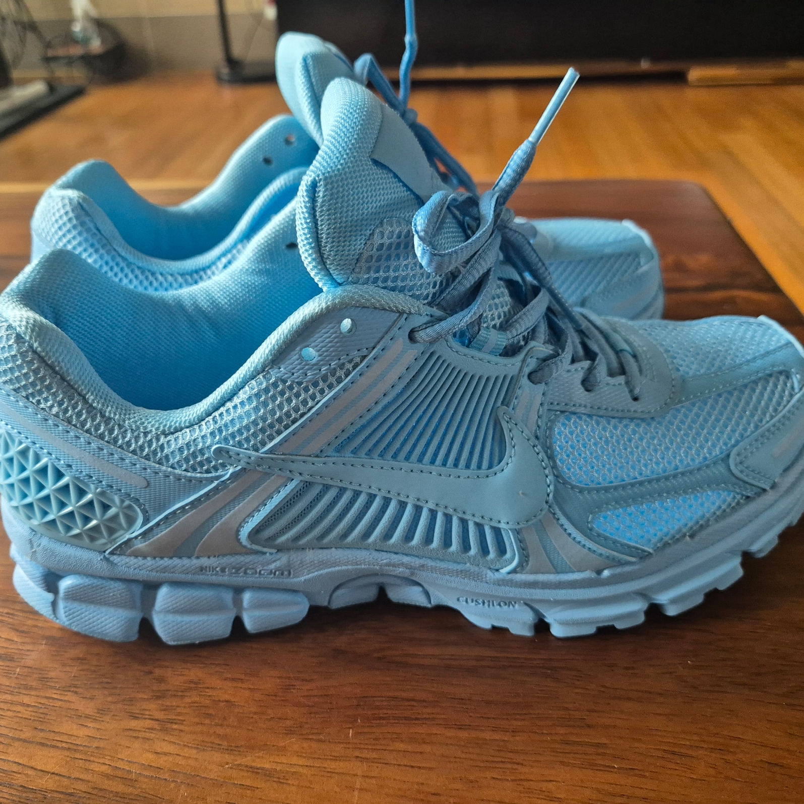 Nike Zoom Vomero 5 Lakeside 착용 스타일
