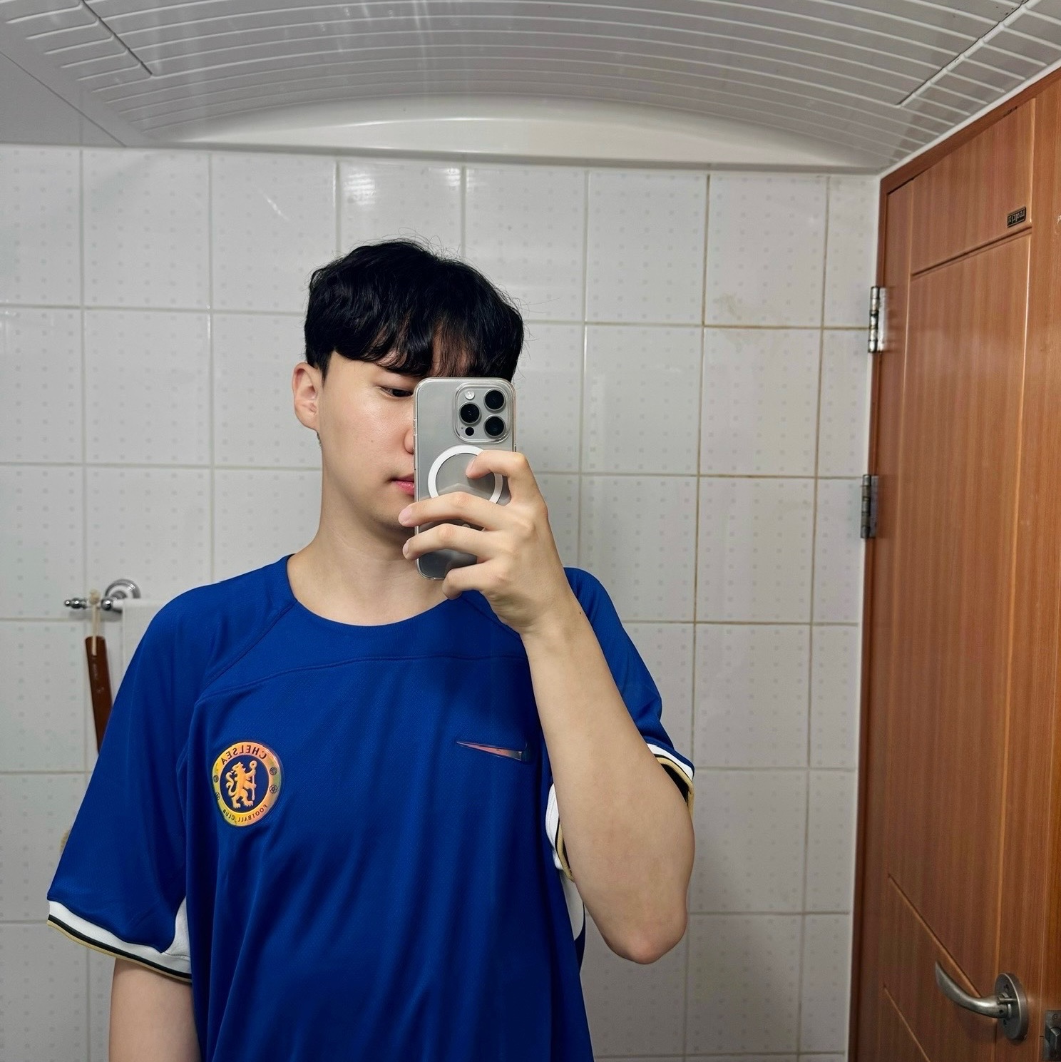 Nike Chelsea FC 2023/24 Stadium Home Dri-Fit Jersey Rush Blue (Non Marking & Non Sponser Ver.) 착용 스타일 - 1