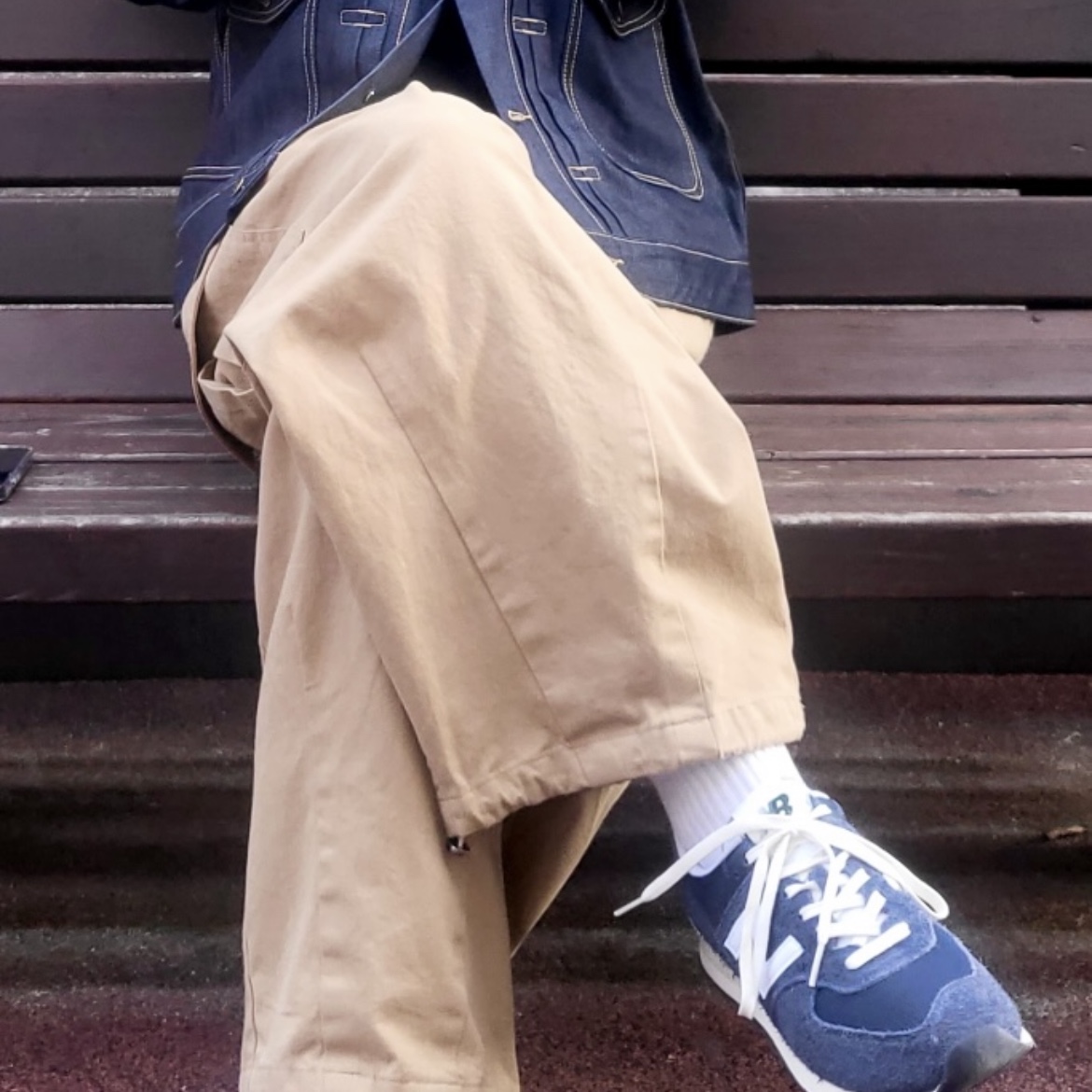 New Balance 574 Heritage Navy 착용 스타일 - 1