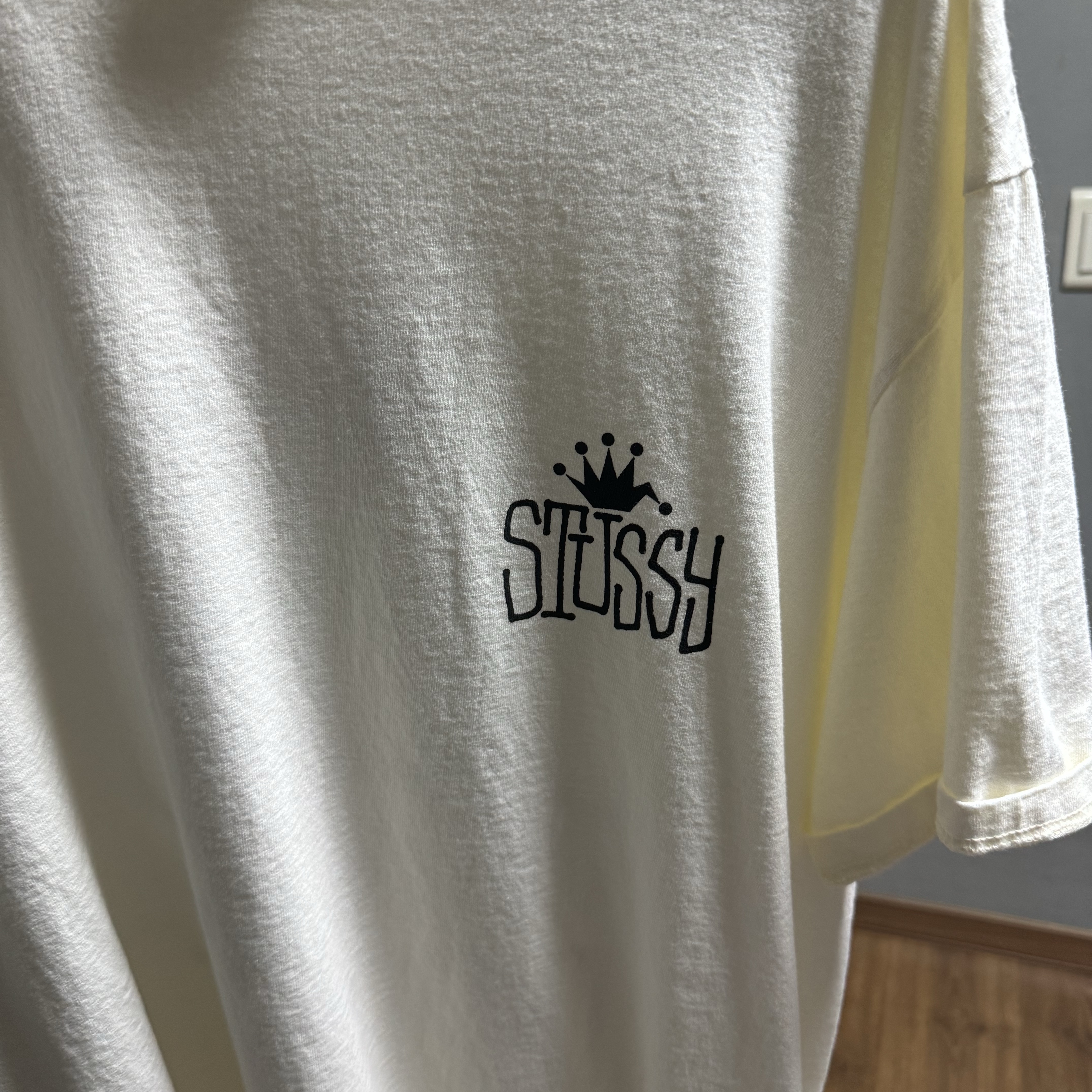 Stussy Crown International Pigment Dyed T-Shirt Natural 착용 스타일
