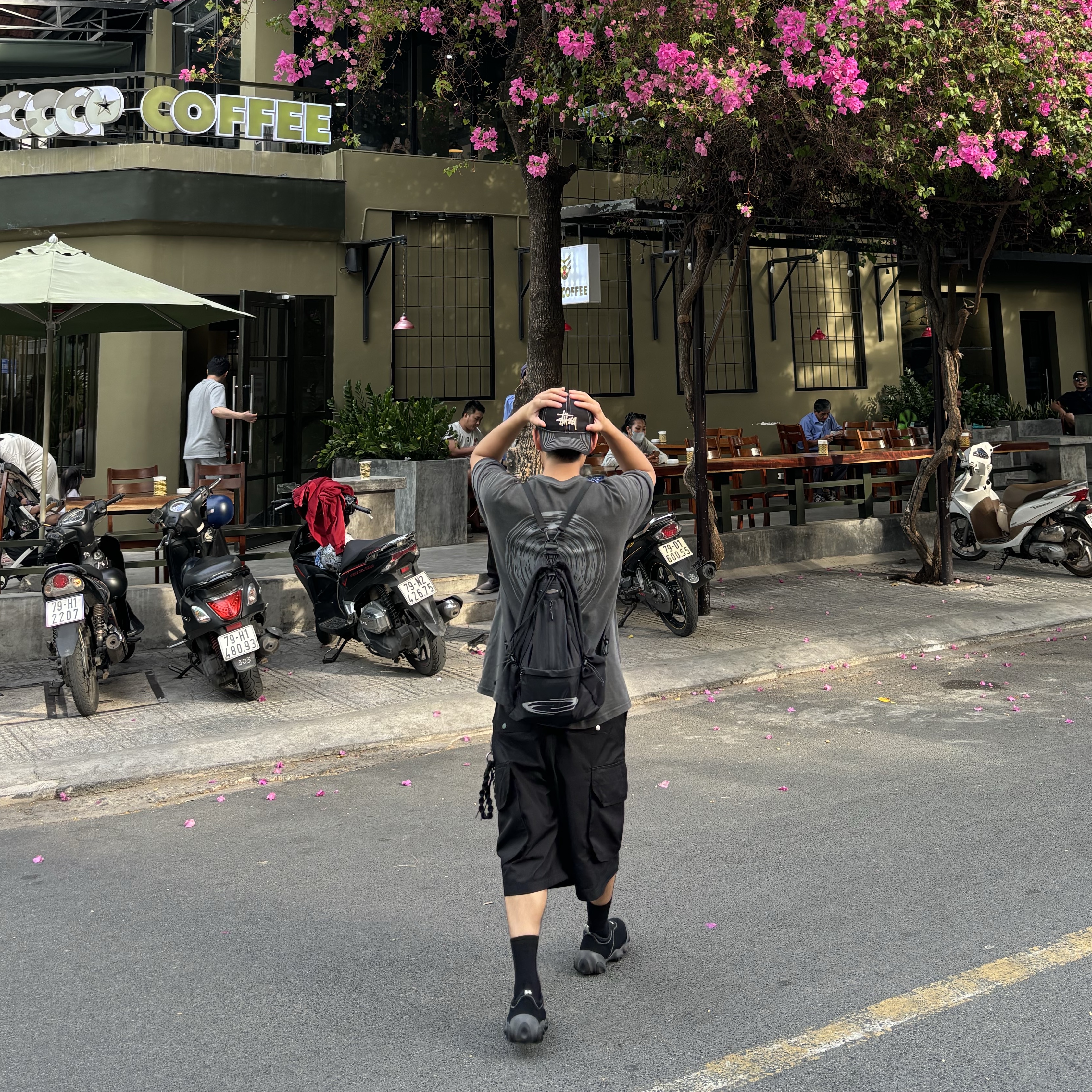 Oakley Factory Team x Brain Dead Suede Flesh Caviar Mesh Black, Opening Project Mesh Pocket String Bag Black 착용 스타일 - 1