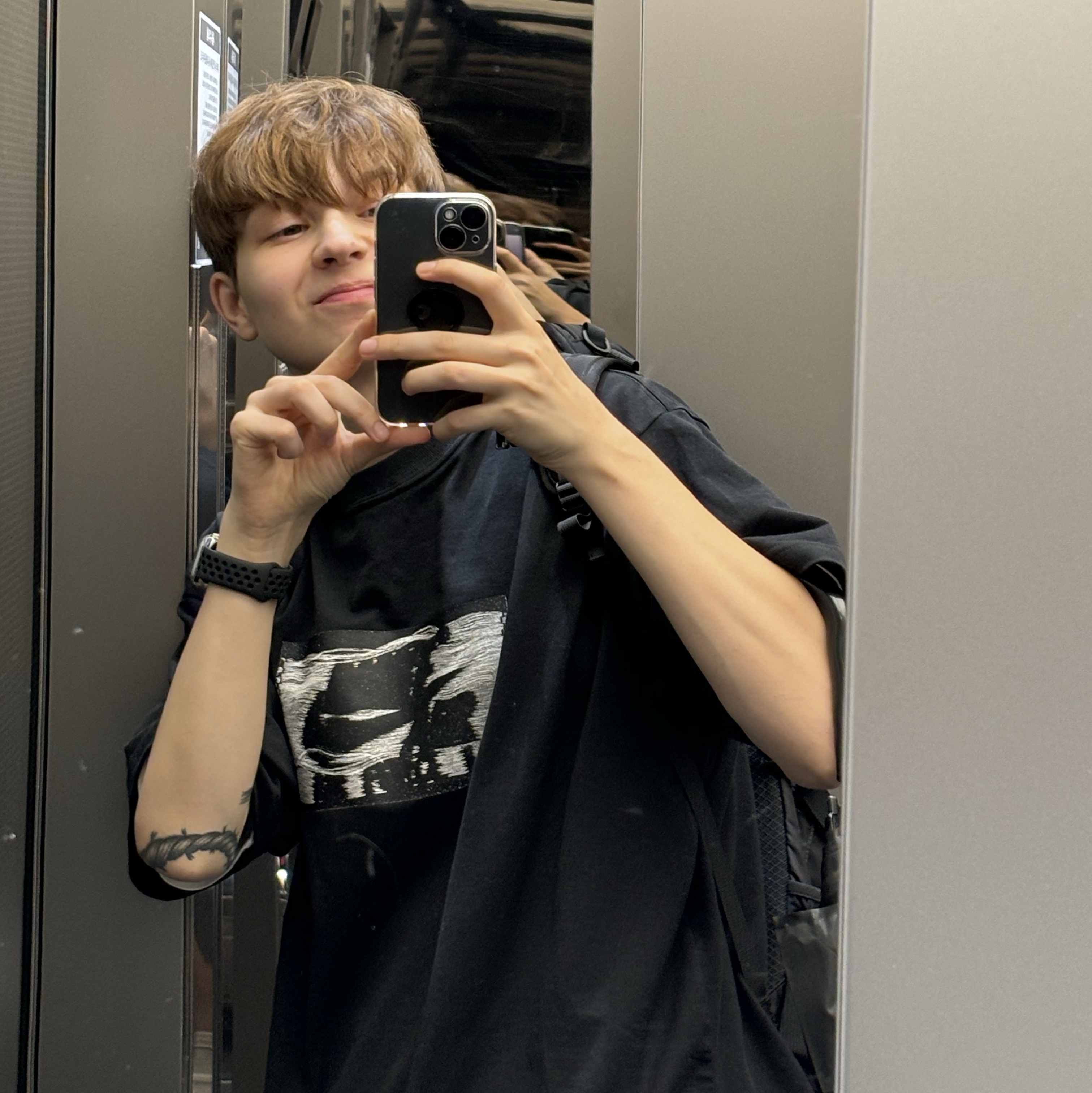 Nike NRG Inside Out T-Shirt Black - Asia 착용 스타일