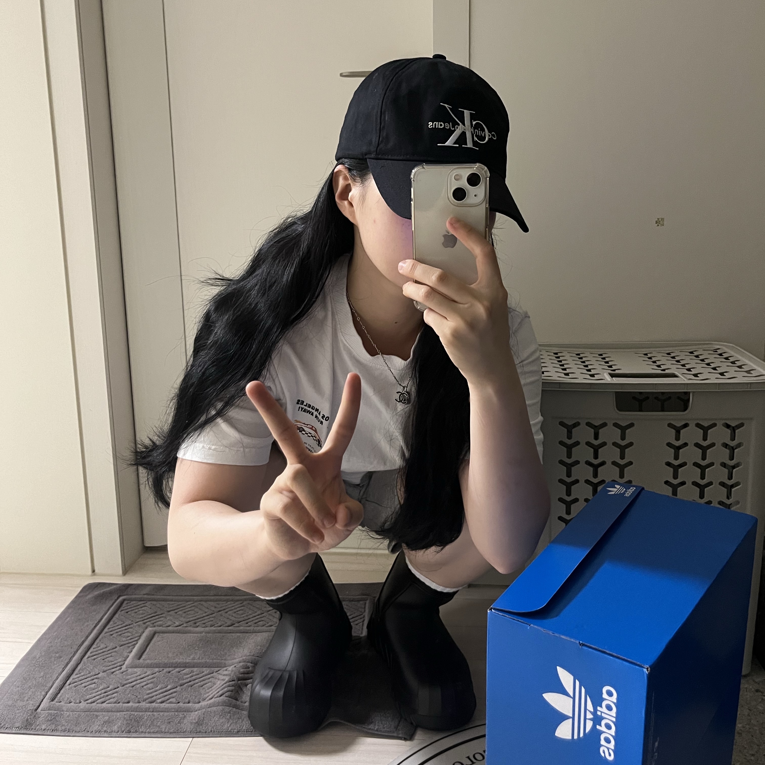 (W) Adidas Adifom Superstar Boot Black 착용 스타일 - 2