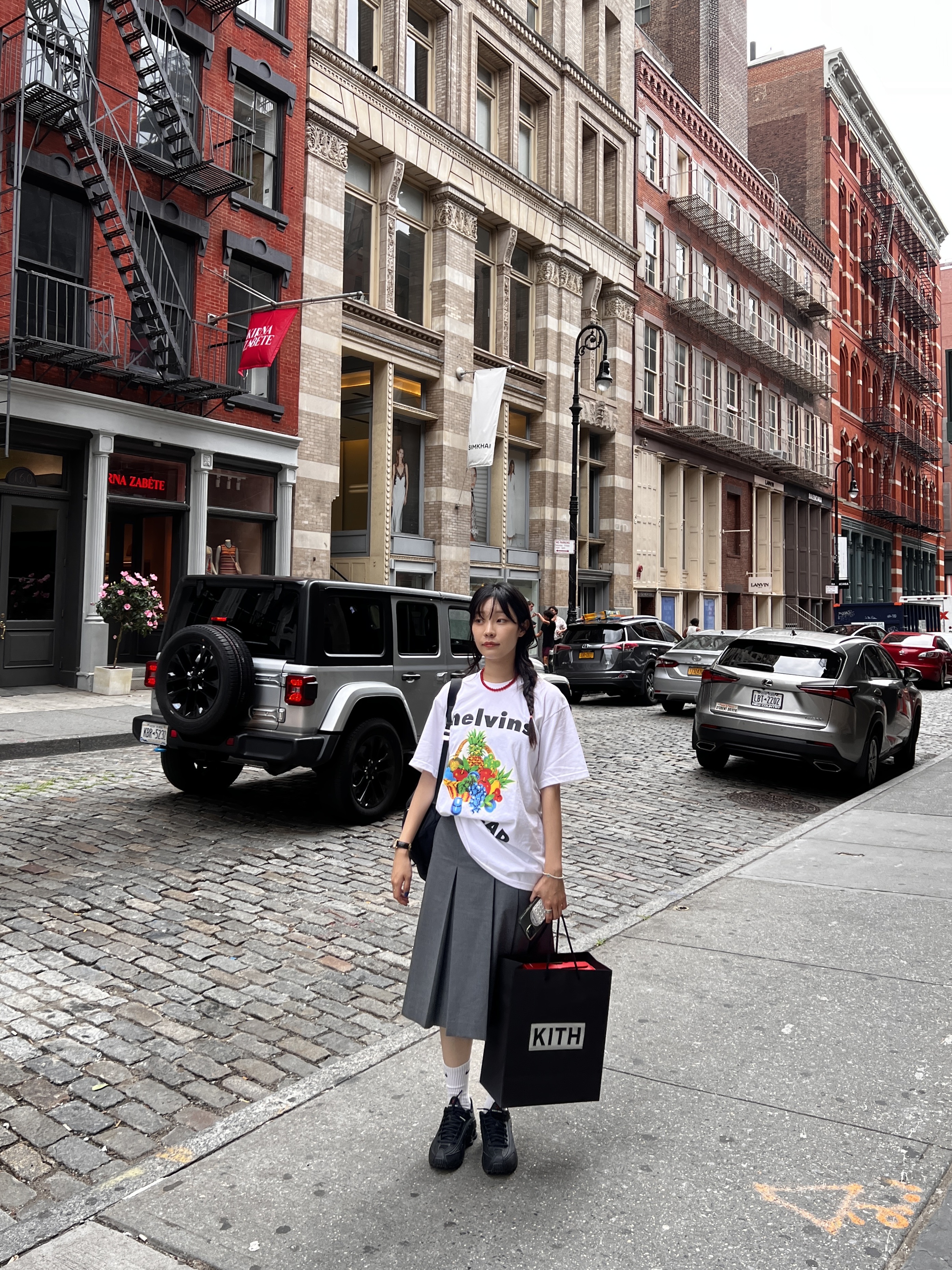Supreme x Melvins Bullhead T-Shirt White - 24SS, (W) Nike Shox R4 Black 착용 스타일 - 1