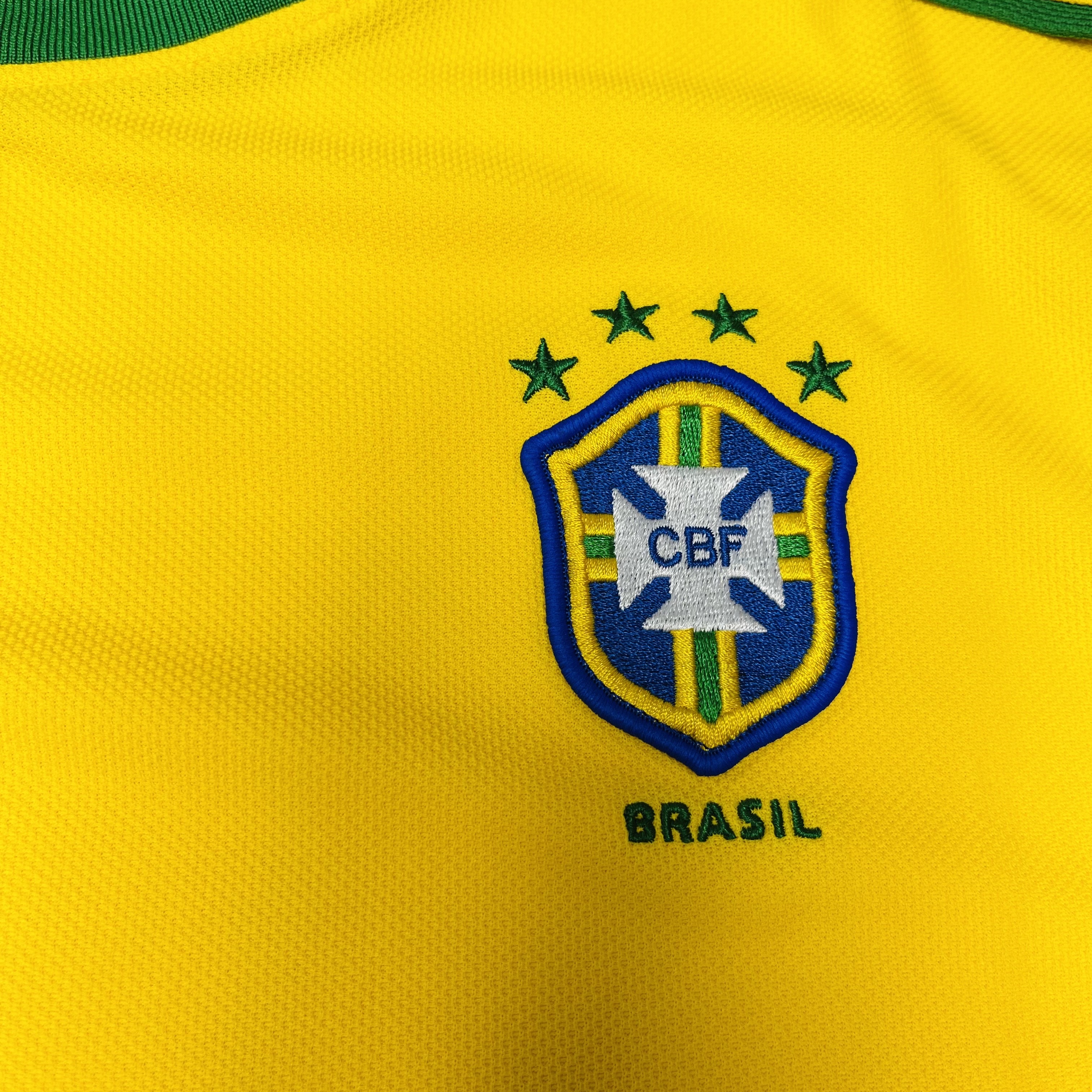 Nike Brazil 1998 Reissue Soccer Replica Jersey Varsity Maize (Non Marking Ver.) 착용 스타일 - 3